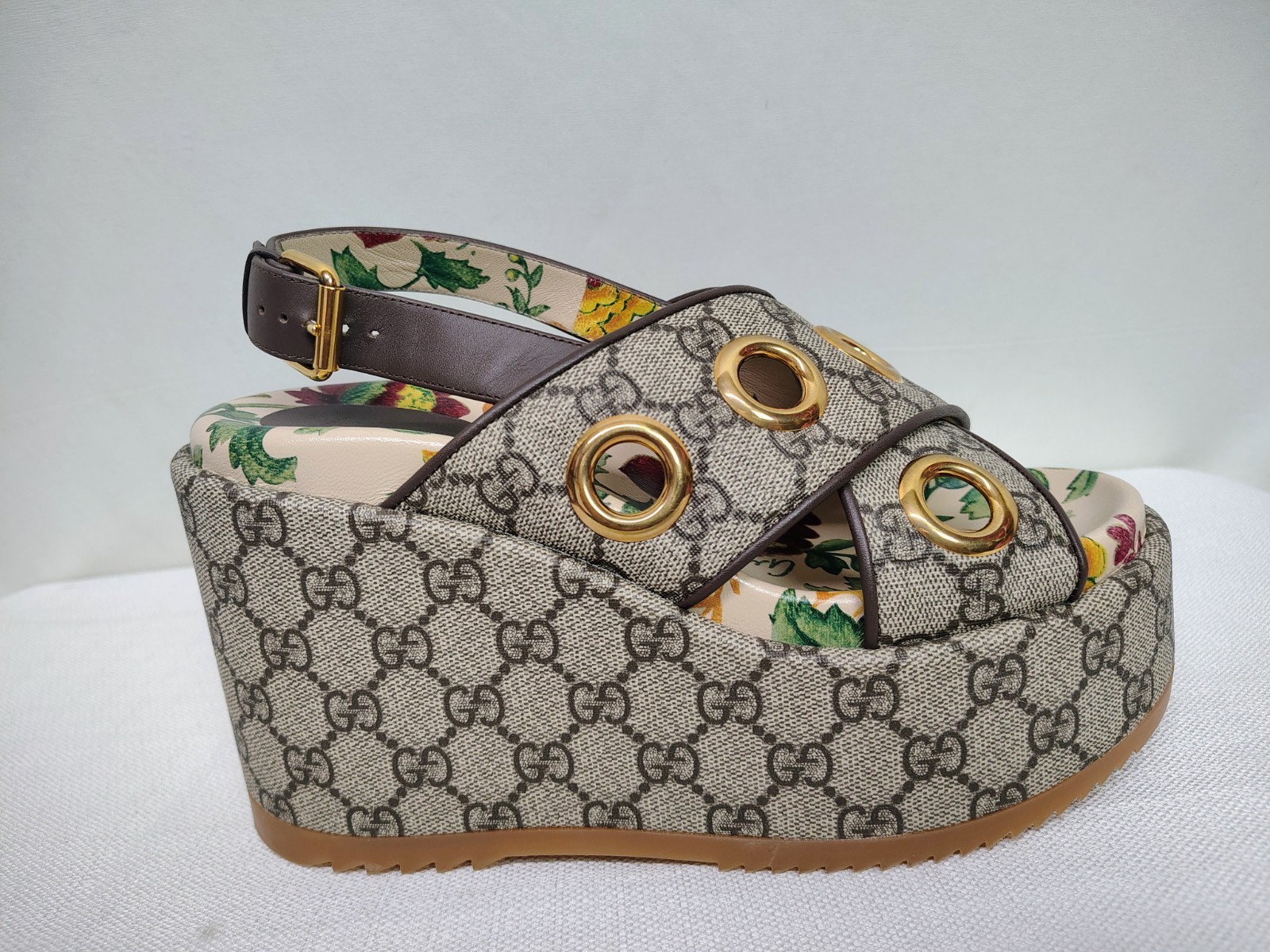 GUCCI Angelina GG Logo Eyelet Platform Wedge Sandal Size 39.5 US 9.5
