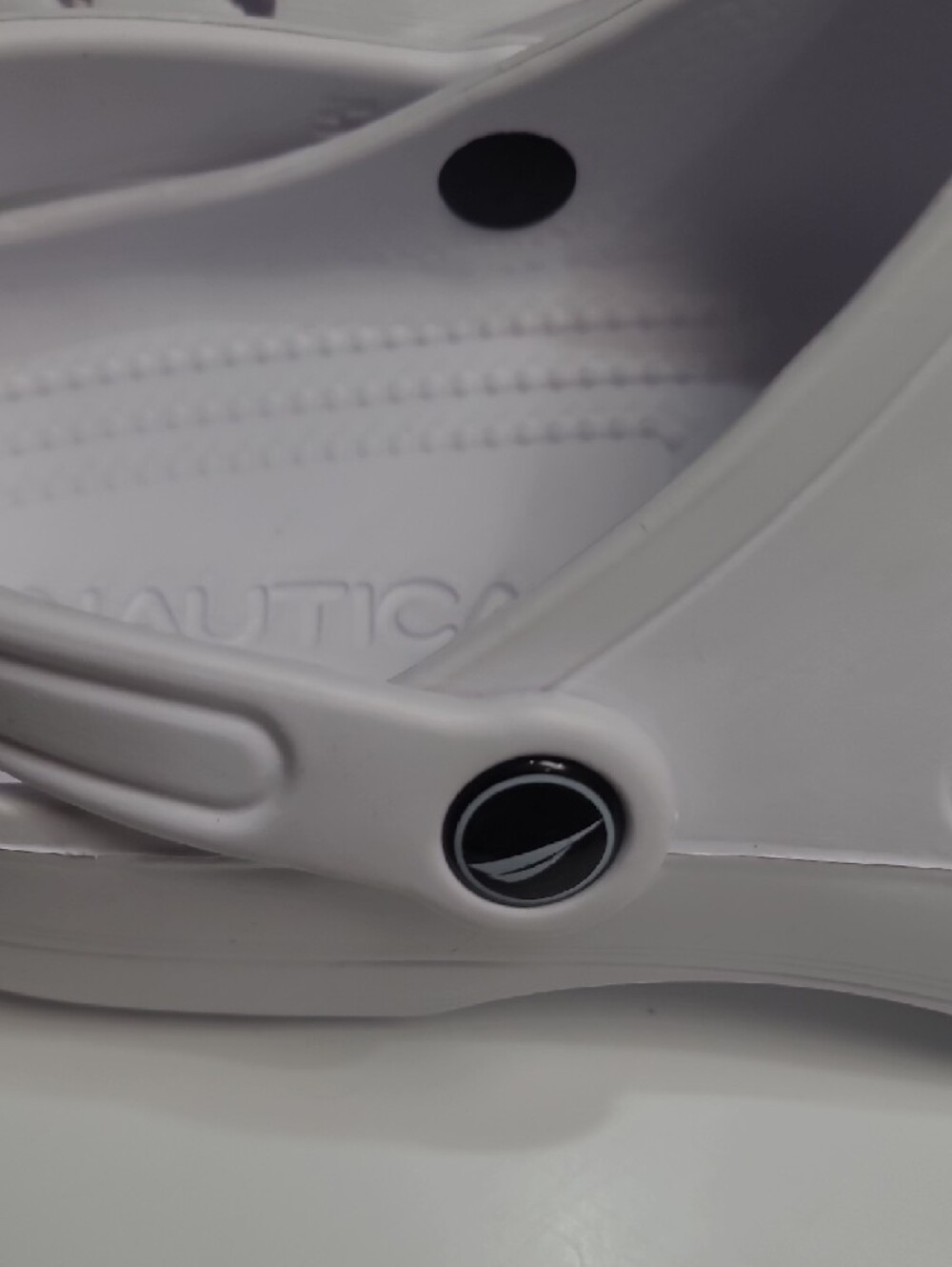 Nautica River Edge Unisex White Ventilated Water Clogs – Size 9-Women 7-Men
