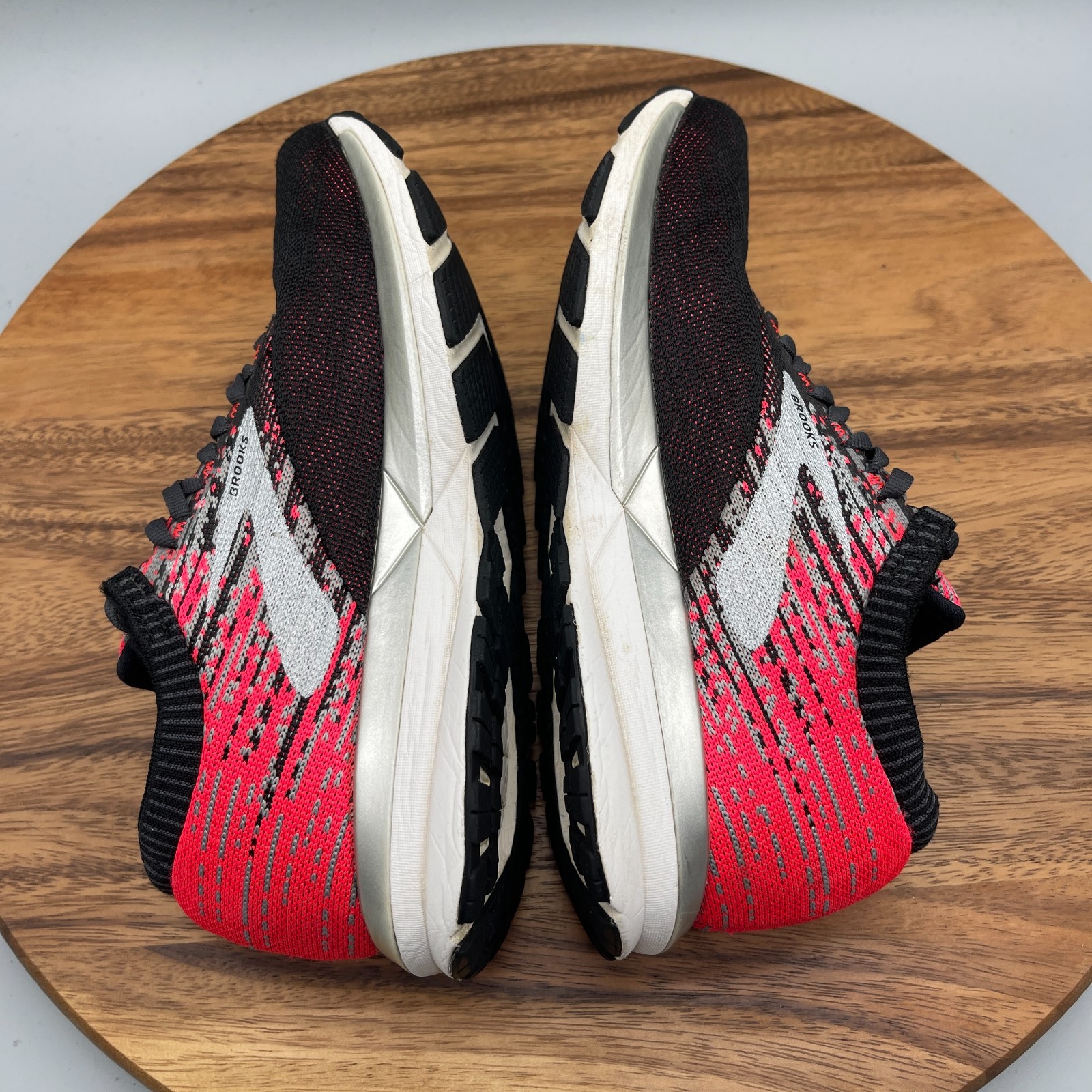 Brooks Ricochet Shoes Womens 8.5 B Black/Pink Running Comfort Walking Sneakers