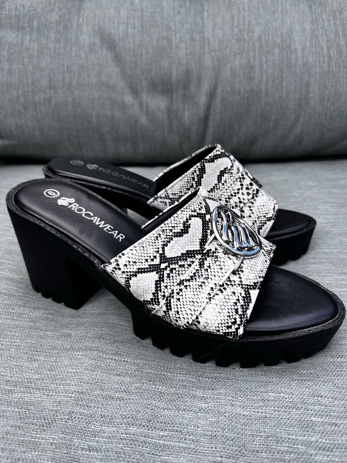 ROCAWEAR VTG Heel Open Toe Platform Sz 6 NWOB Snakeskin Silver Logo Retro 90s