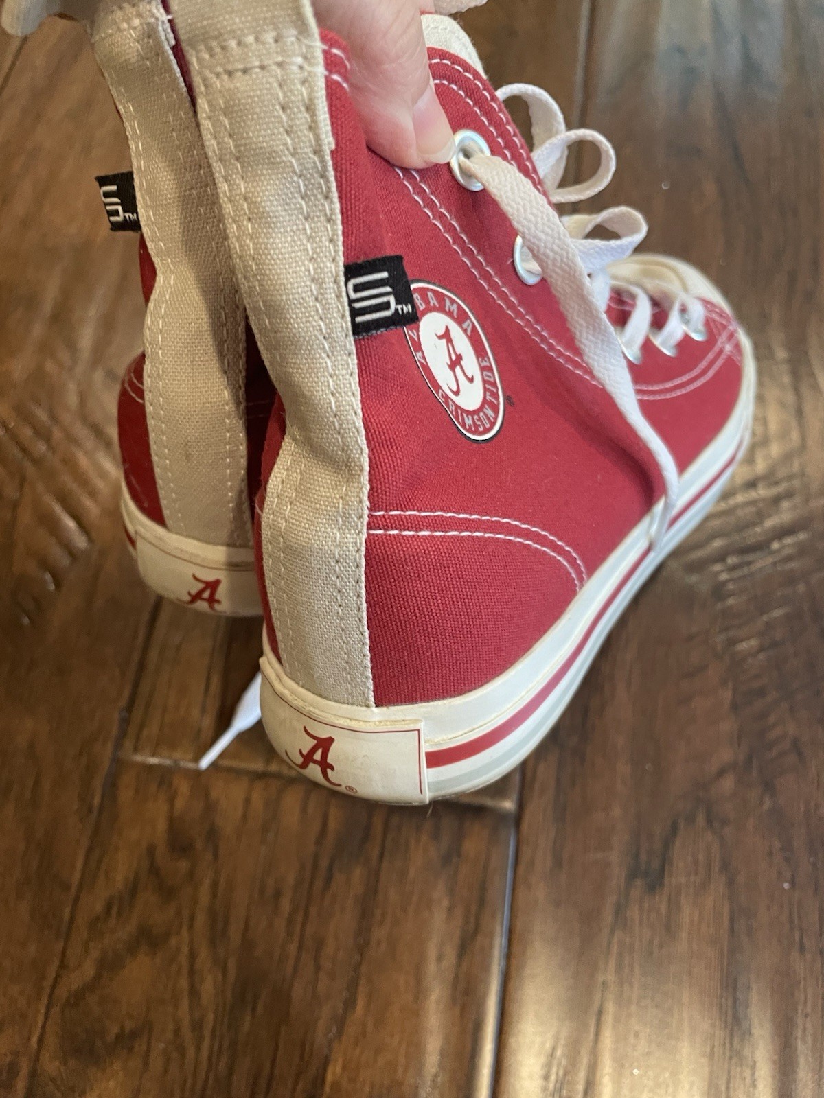 University Of Alabama Women’s Size 6 High Top Tennis Shoes Skicks