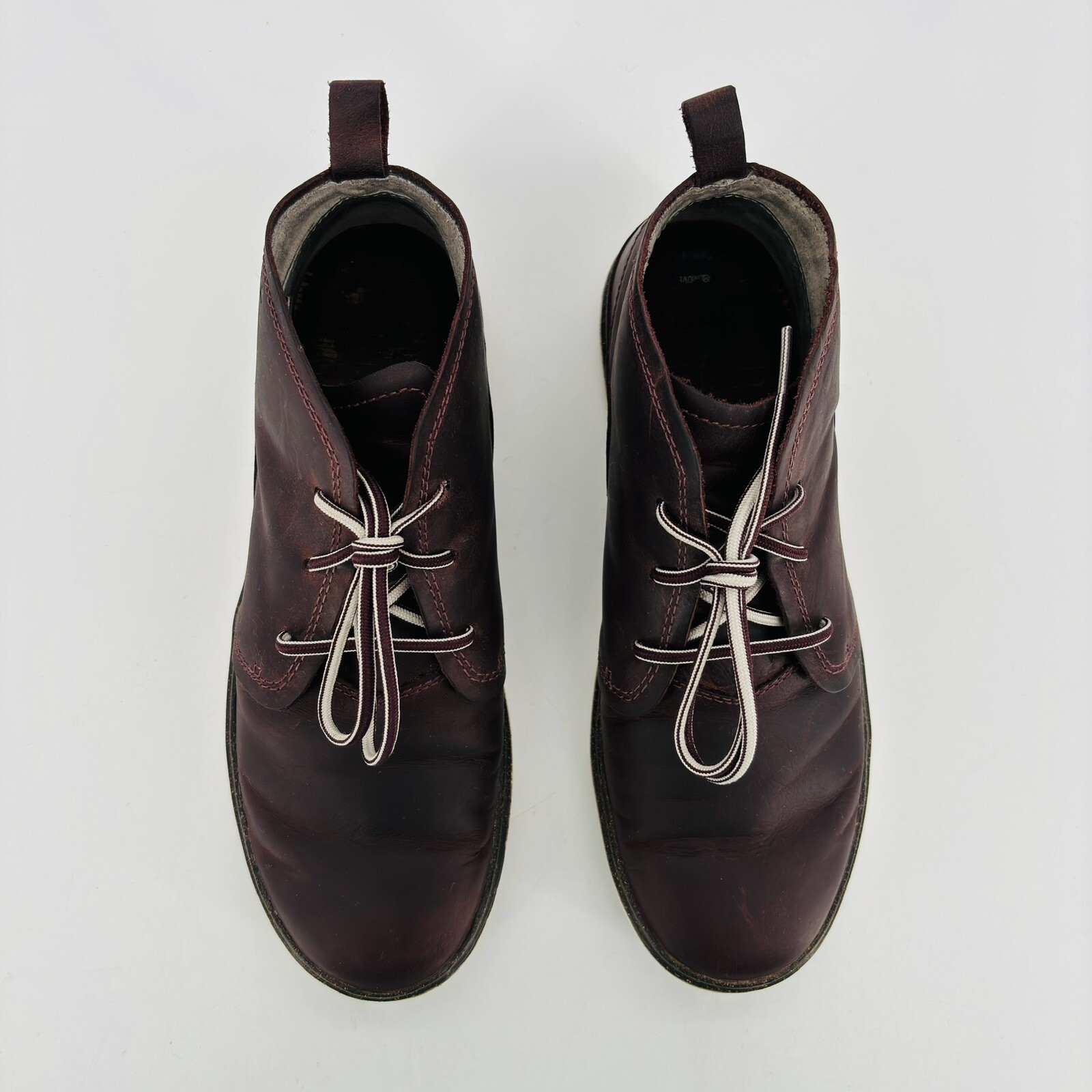 Women’s 7 Merrell Huckleberry Chukka Boots Red Leather Pull Tab Ankle Lace Up