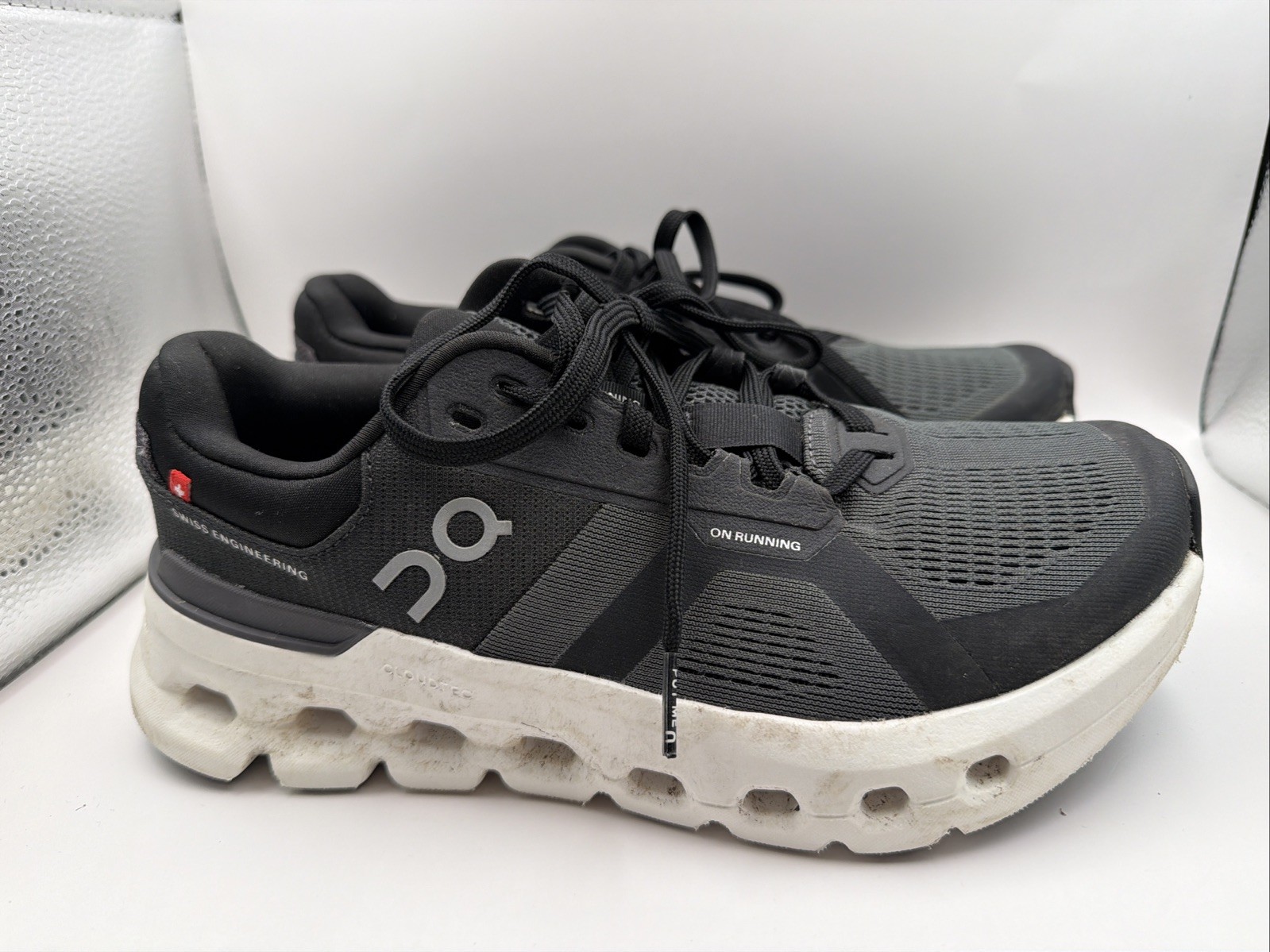 ON Women’s Cloudrunner Wide Eclipse | Black US size 6.5 D