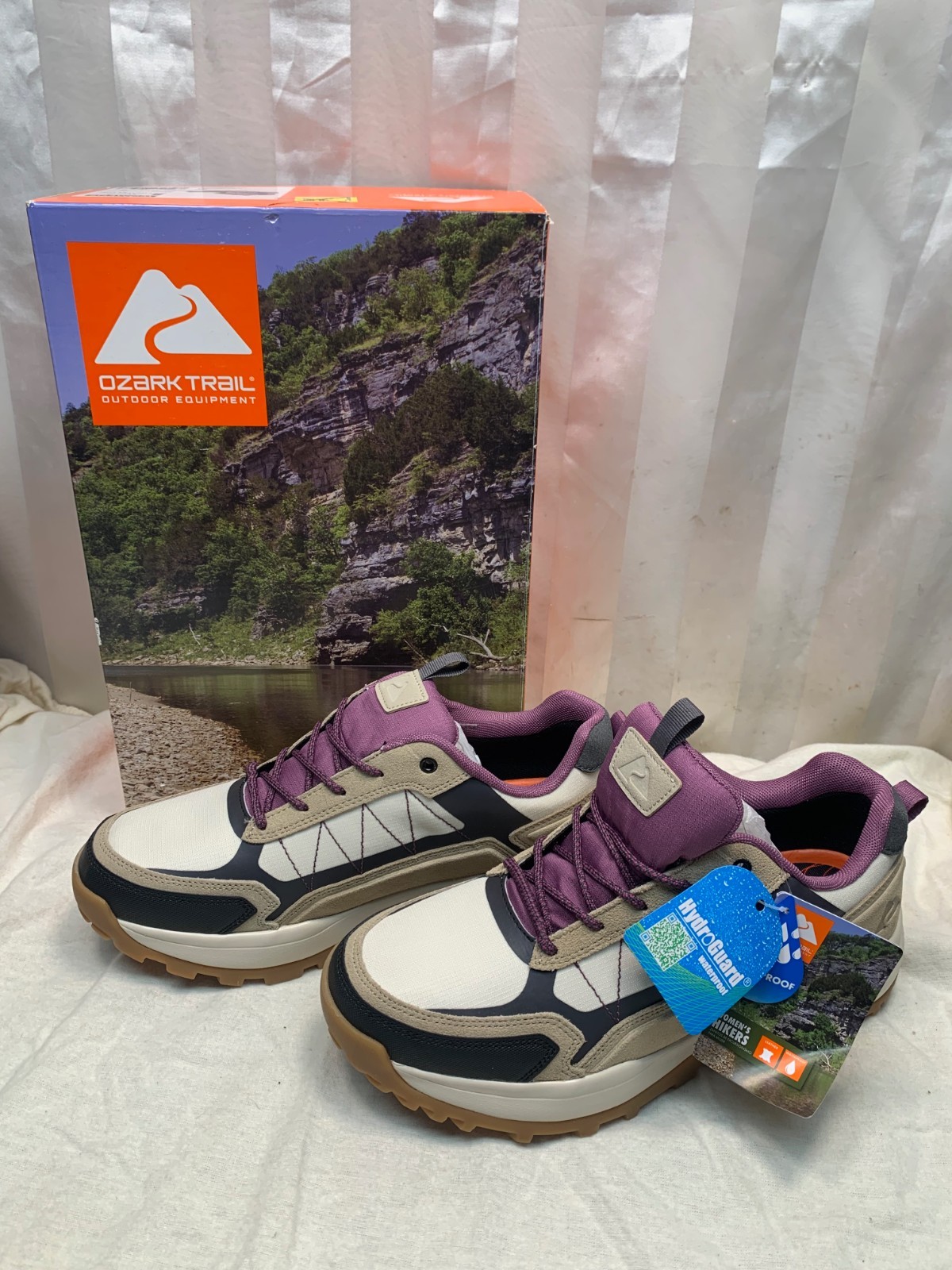 NWB Ozark Trail Waterproof Women’s Hiking Sneakers Purple Cream Low Size 11