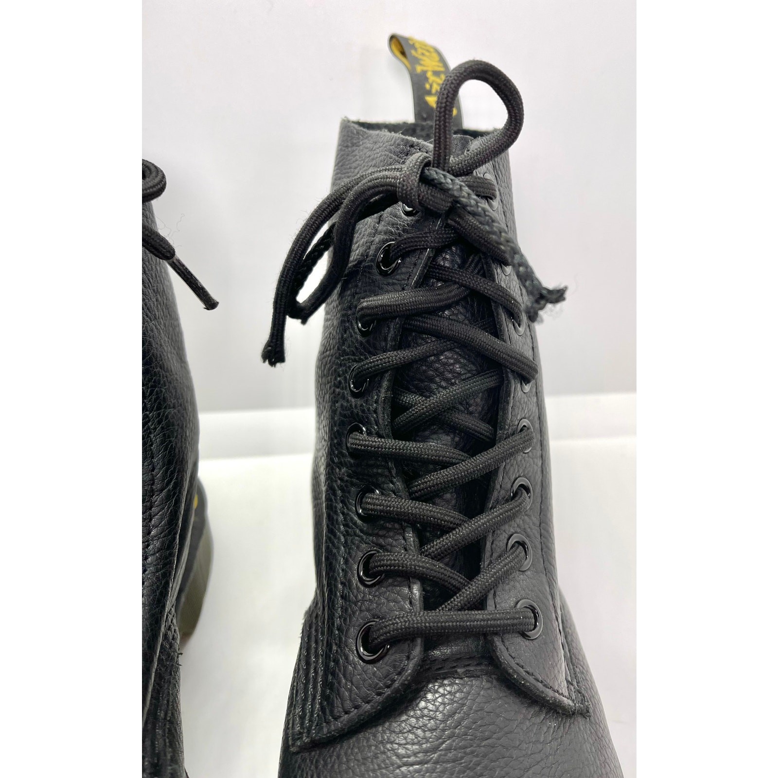 Dr Martens 1460 W7 Pascal Virginia Leather Lug Sole Combat 8 Eye Boots 13512006
