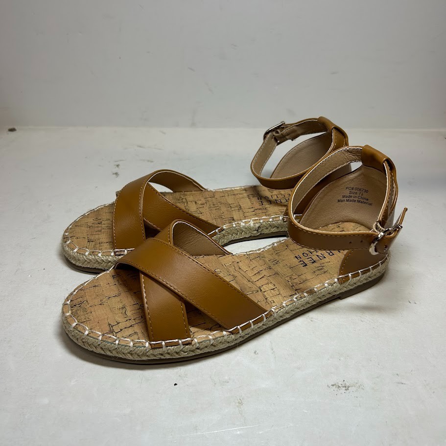 Journee Collection Womens 7.5 M Cognac Brown Lyddia Strappy Flat Sandals NIB PF6
