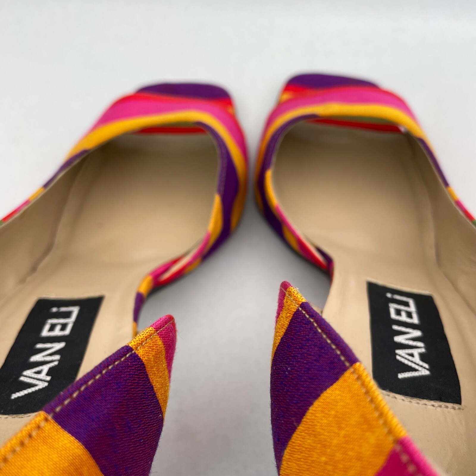 Vintage Vaneli D’Orsay Open Toe Striped Fabric Heels Vero Cuoio 3 1/4″ Heel 8 M