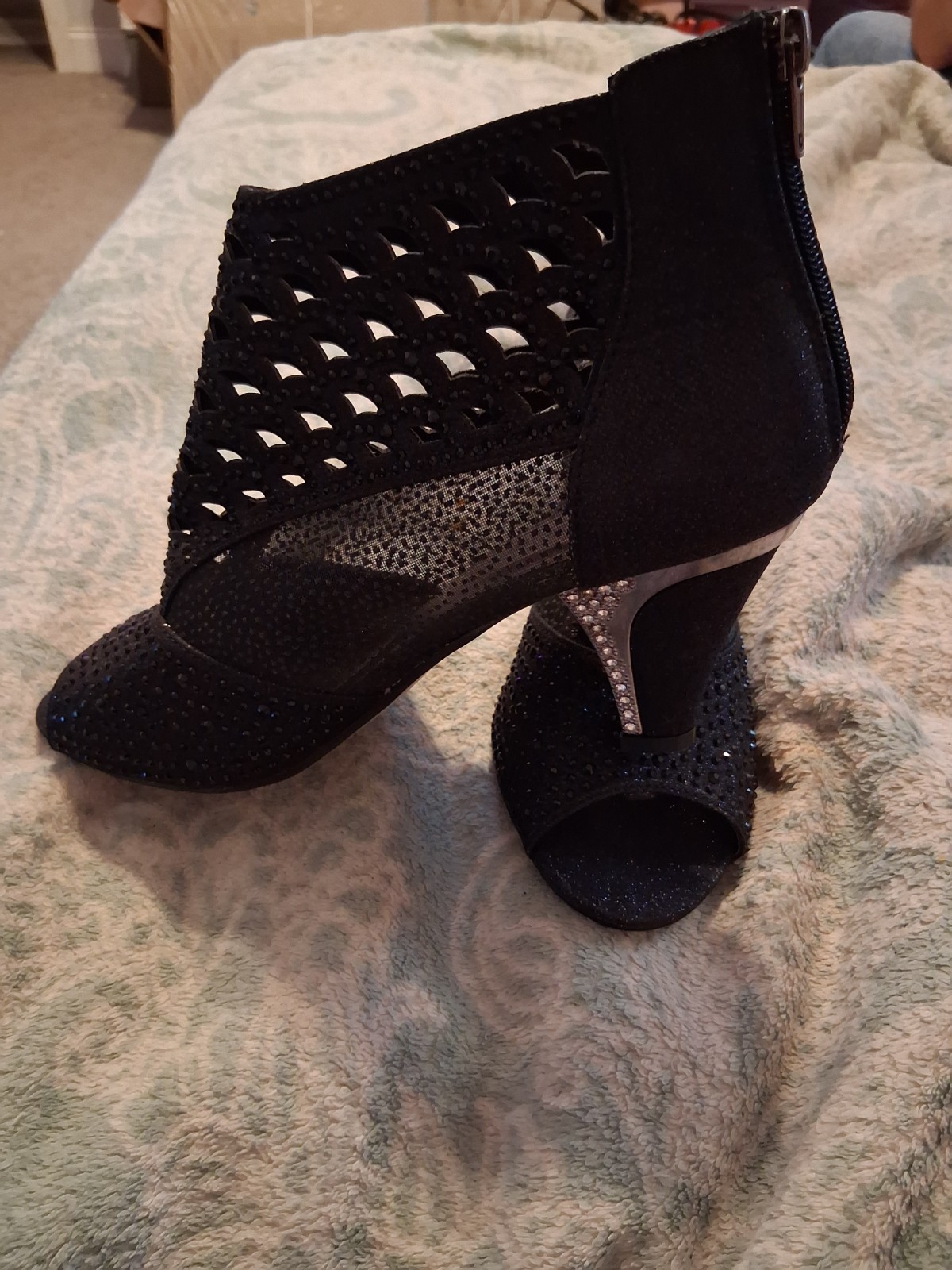 Pierre Dumas Women’s Black Synthetic Open Toe Bootie Zip Block Heel 8.5M