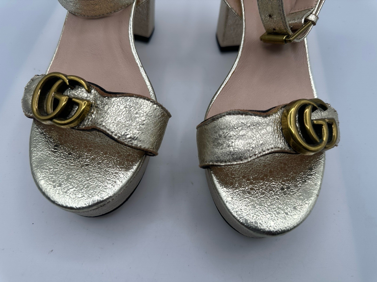 Gucci Marmont GG Metallic Leather Block Heel Ankle Strap Sandal Women Sz 38/ 7.5