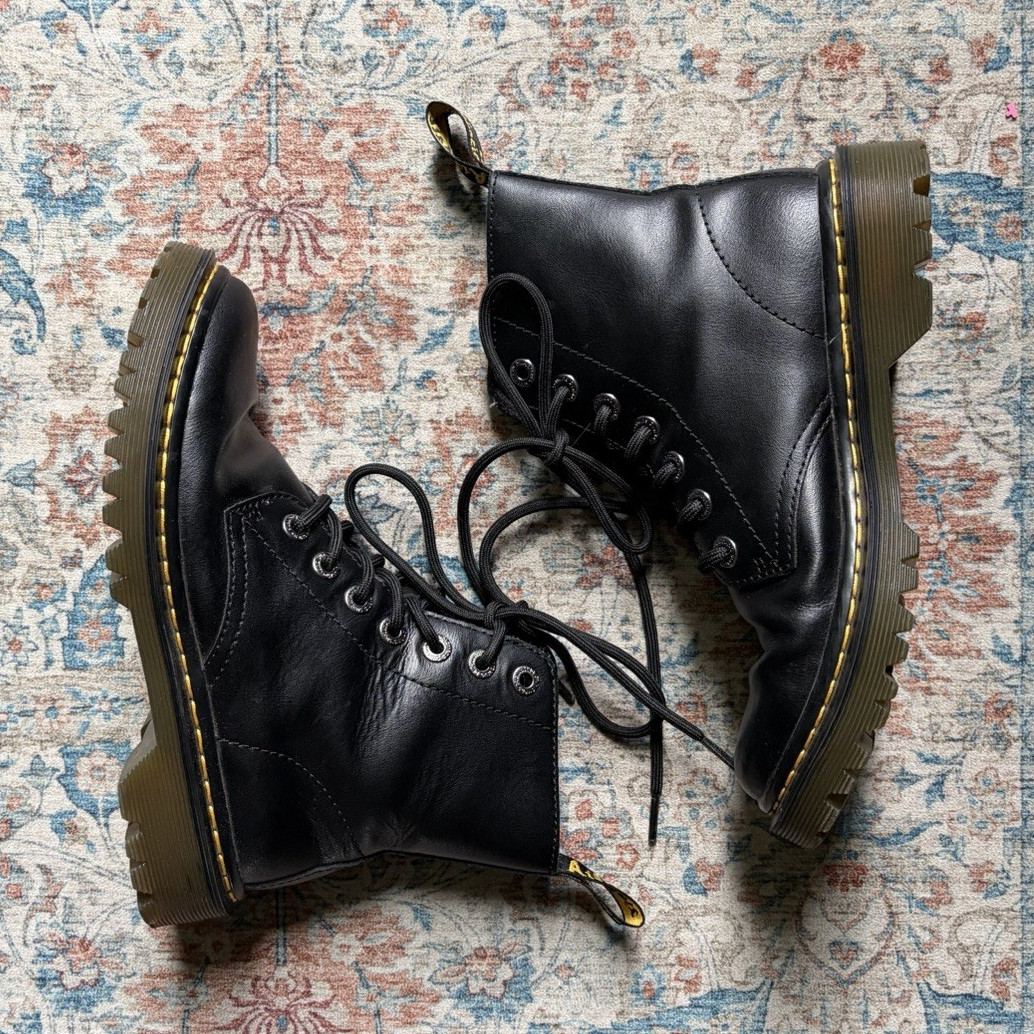 Dr. Martens Black Leather Lace-Up Ankle Combat Boots Round Toe US 7