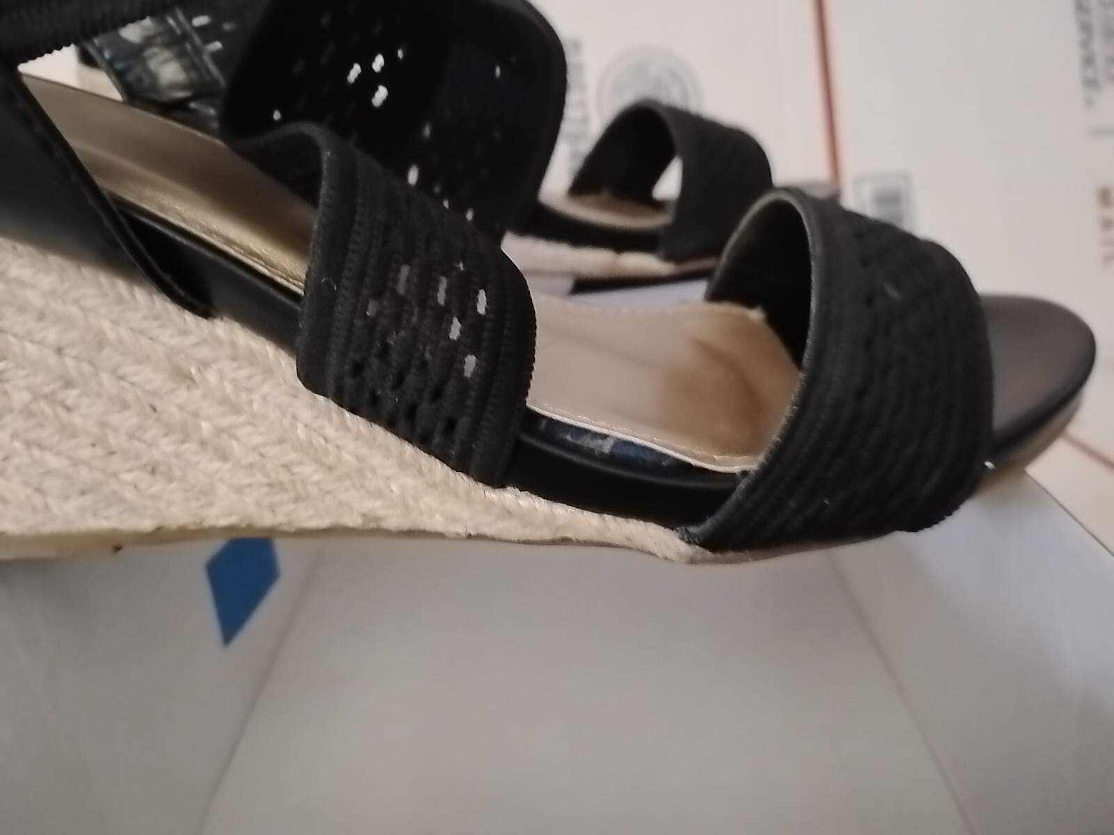 “London Fog” size 10 M , Woven Textile Sandals Pickwick BLACK Wedge Heel #00t