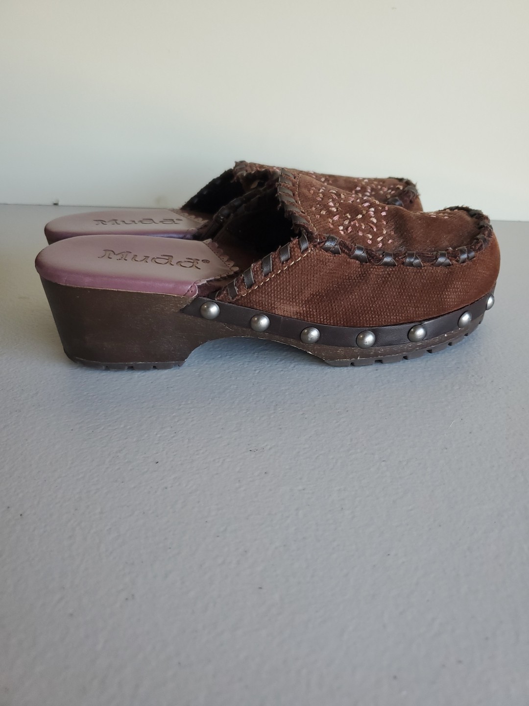 Vintage MUDD Slip-on Clogs Size 6 Wood Leather Cloth Stitch Studs Brown y2k 90s