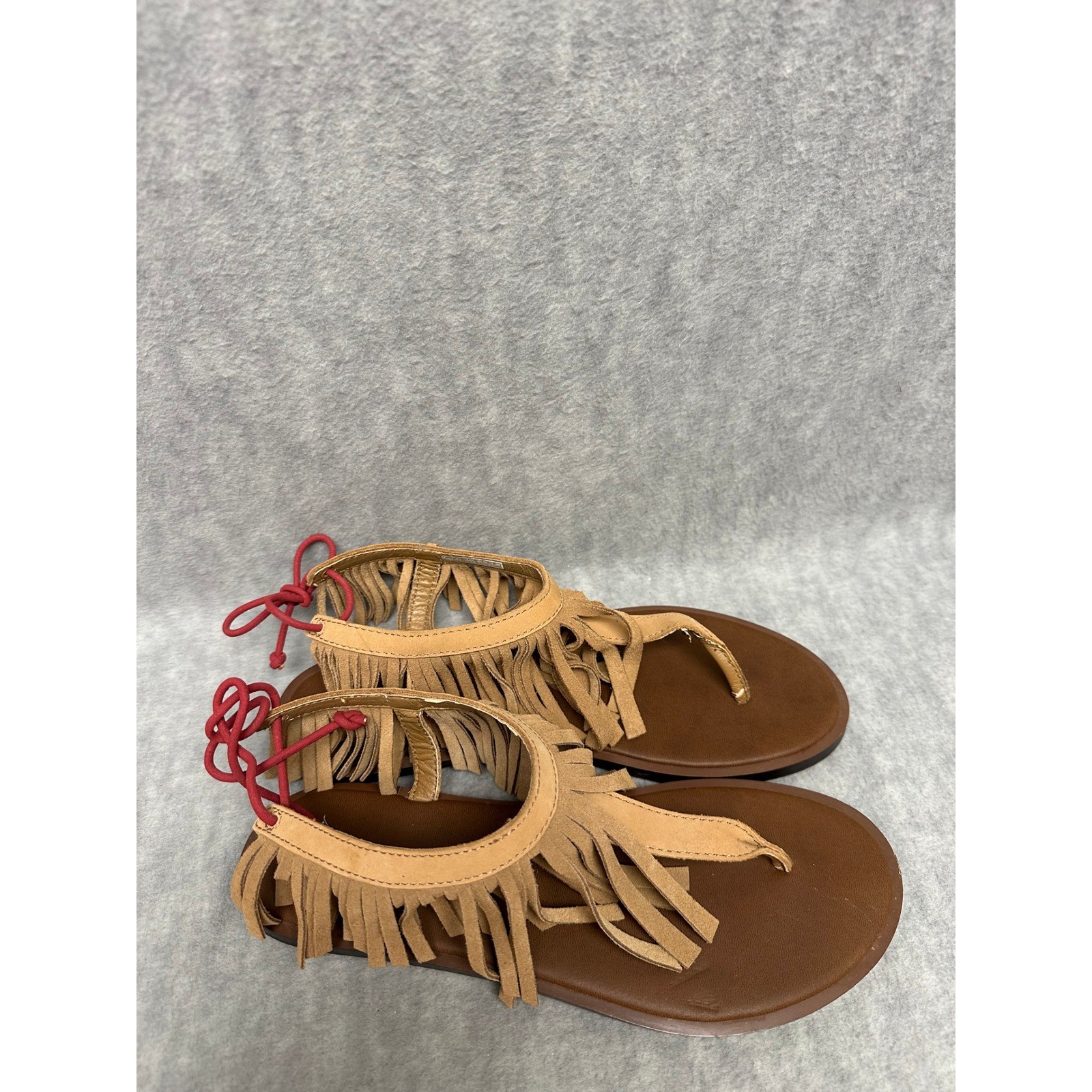Sanuk Fringe Sandals Womens 7 Tan Excellent Boho Tassel Bungee Ankle Wrap Thong