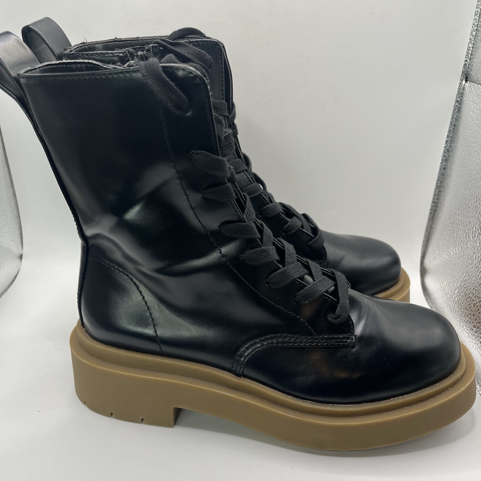 H & M Women’s 7 Combat Boots Black Tan Sole Chunky Lace Up Side Zip