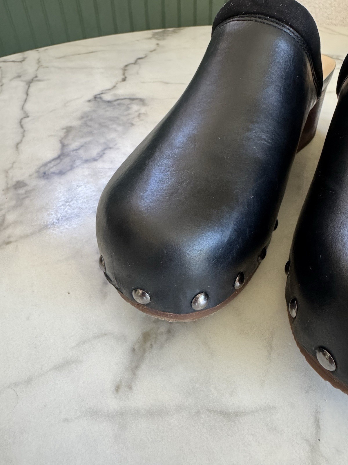Dansko Clogs Full Grain 39 Black Leather Studded Block Heel Mule