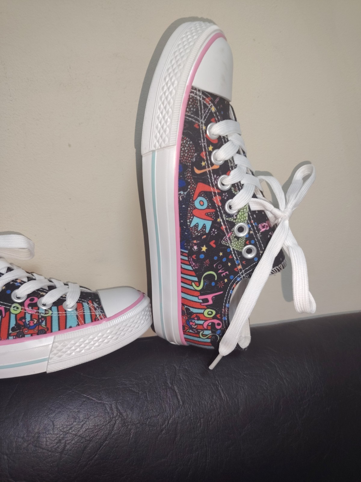 Limited Edition sneakers – exclusive Dockers by Gerli X Art model