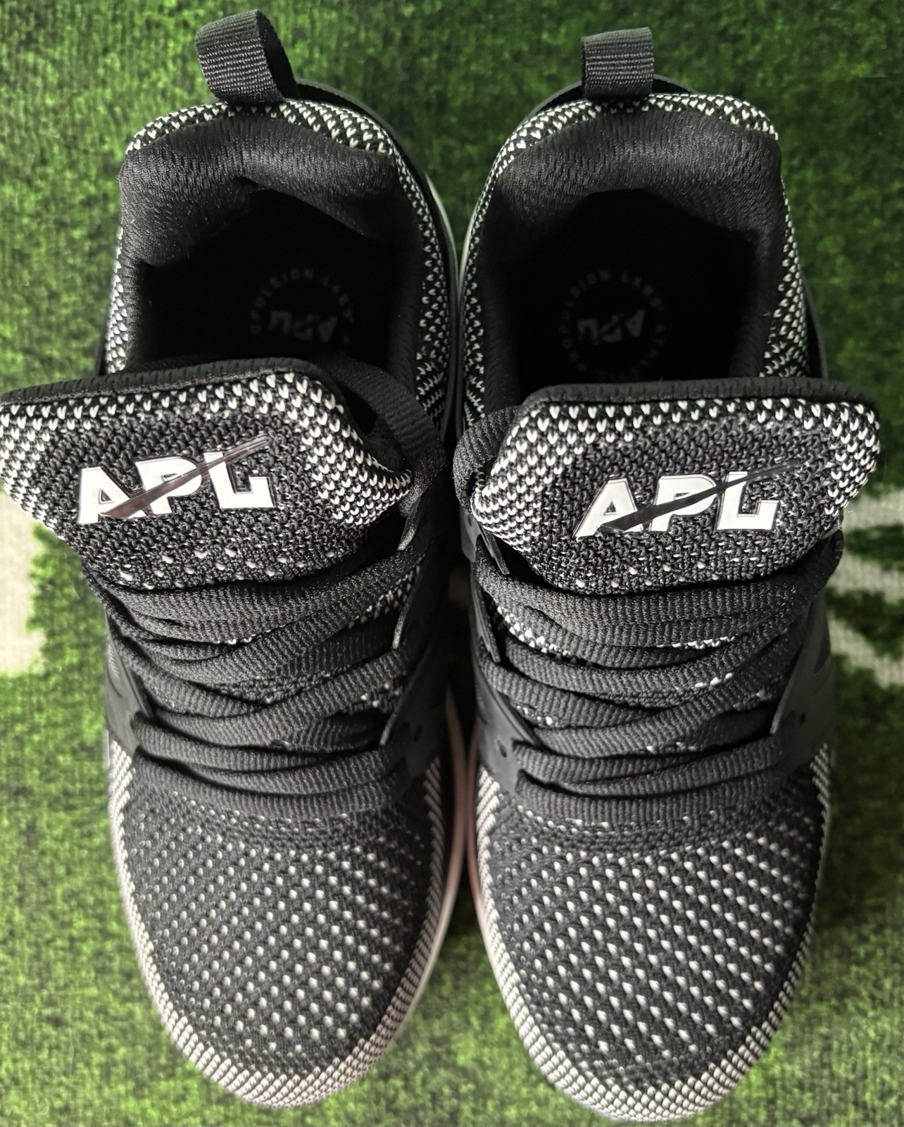 US Women’s 7 – APL Ascend “Black/White” New in Box, ALO Yoga, Running Shoes