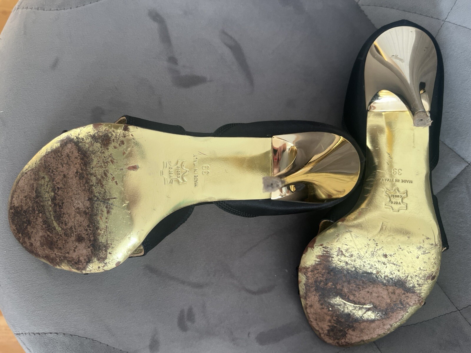 JUST CAVALLI HORSES Satin Shoes Heels Black and .Gold Open tip Sz 39 8.5