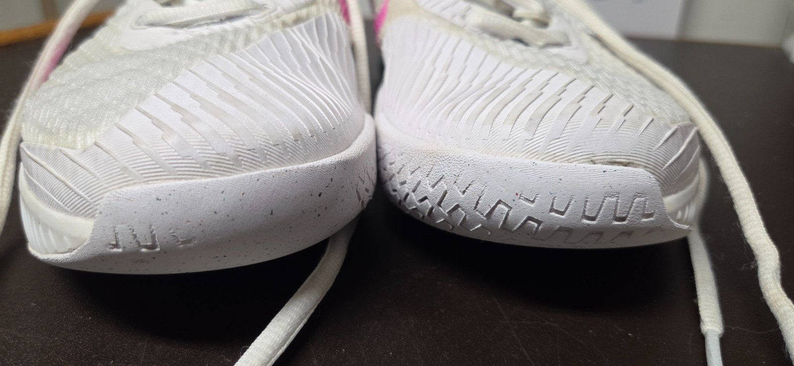 Nike Court Air Zoom Vapor Pro 2 Womens 9 White Pink Green Lace Up Tennis Shoes
