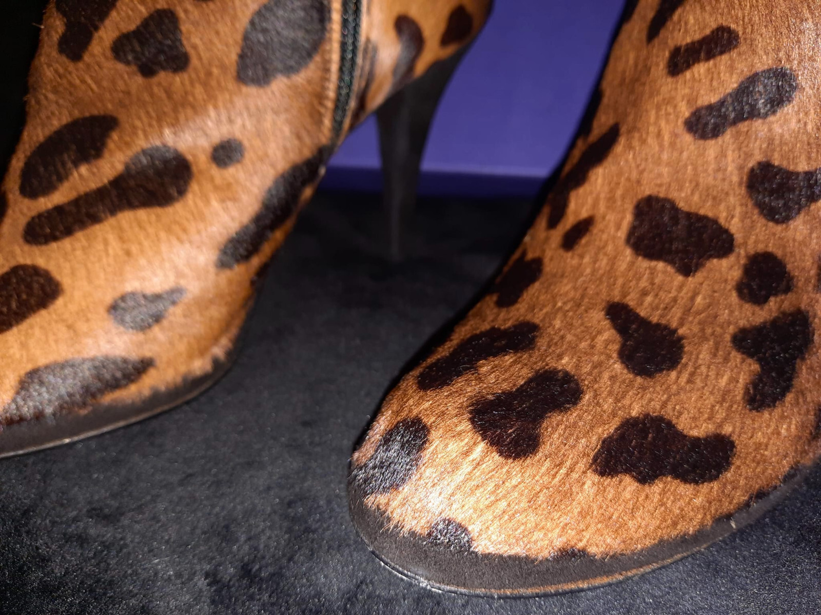 STUART WEITZMAN Wms Size 6M Neptune BOBCAT Calf Hair 3.75 Inch Heel Zip Booties