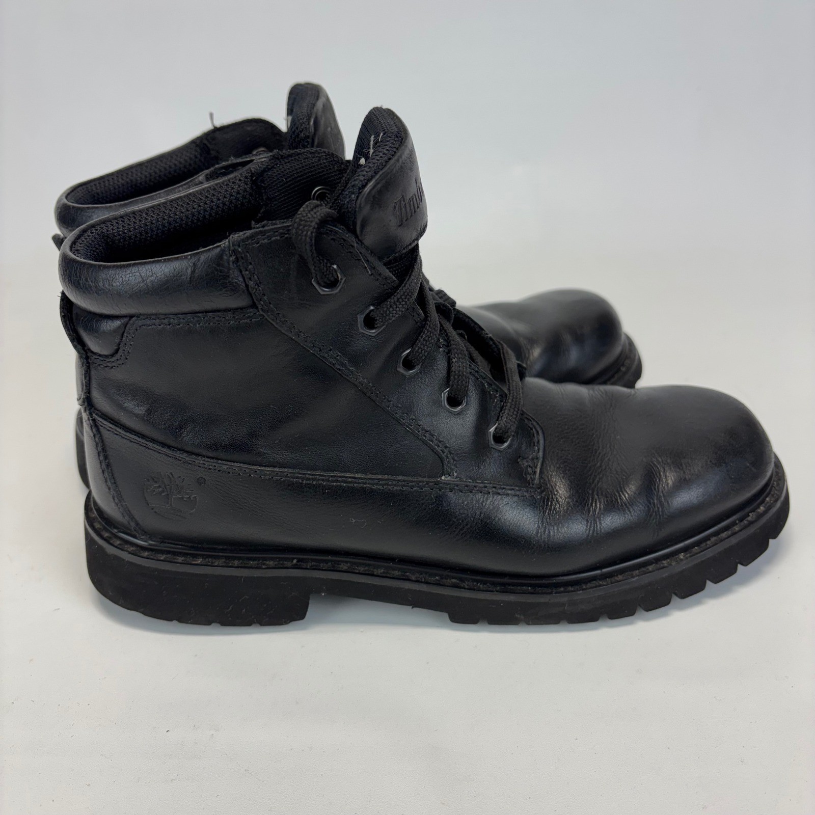 Timberland Ankle Boots Womens 8.5M Black Leather Rugged Lug Sole Workwear Light