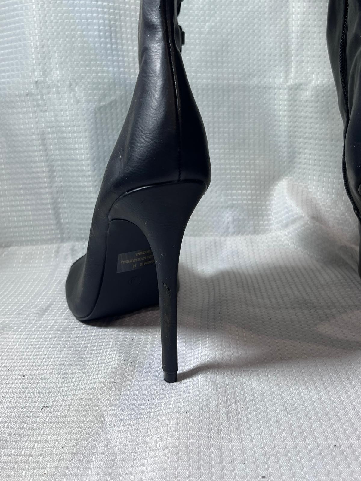 Vince Camuto Plum Purple Suede Caged Strappy Stiletto Heels Sandals