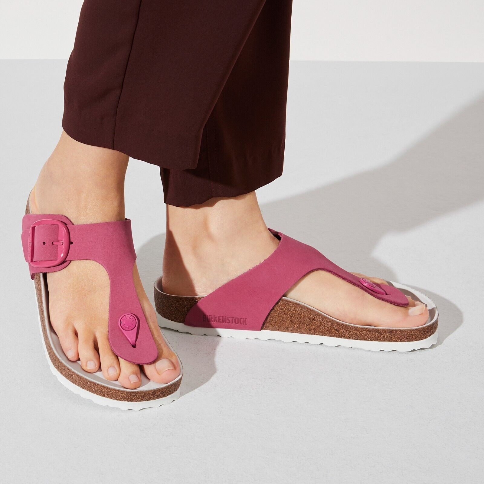 Birkenstock Women’s Gizeh Big Buckle Nubuk Fuchsia Tulip Sandal US5 EU36 1022558