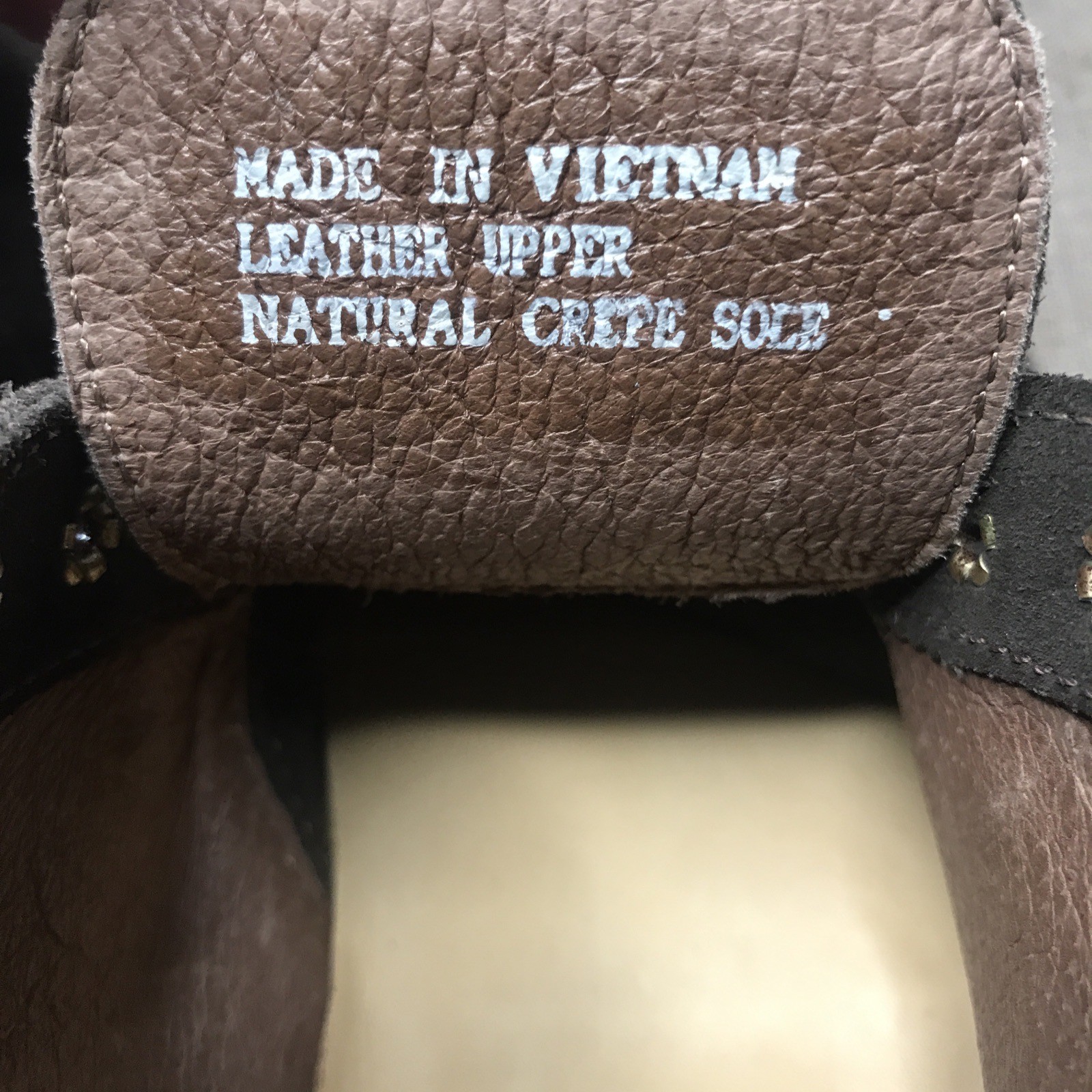 *See Description Clarks Originals Desert Boots Women’s Brown Suede Chukka 6.5M