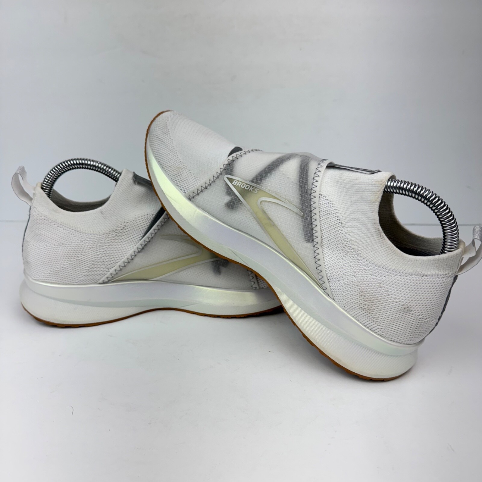 Brooks Levitate 4 Limited Edition Athletic Sneakers Womens 9 Slip On 1203471B132