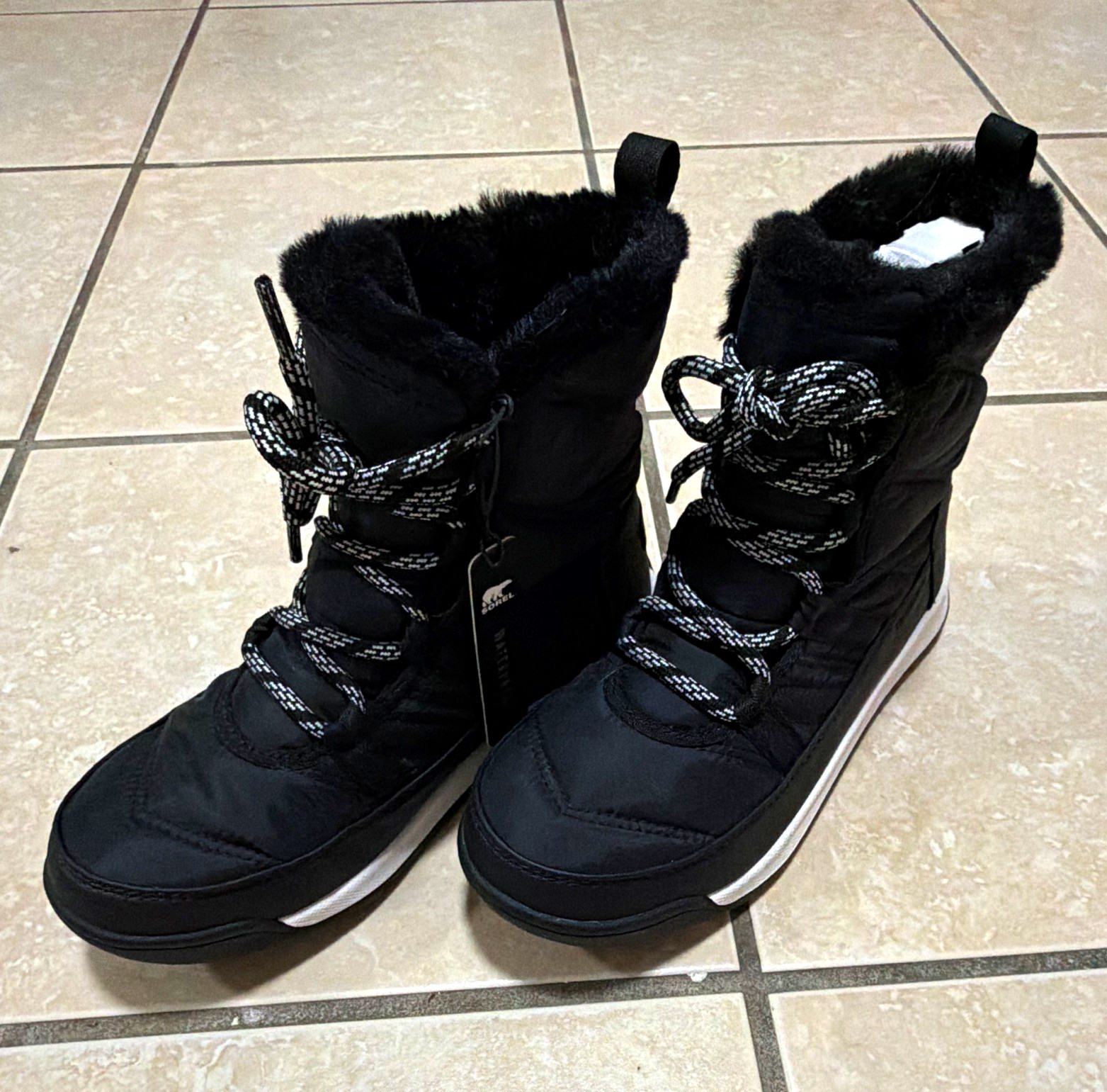 Sorel Women’s US 6 Black Waterproof Leather Faux Fur Lined Lace-Up Ankle Boot