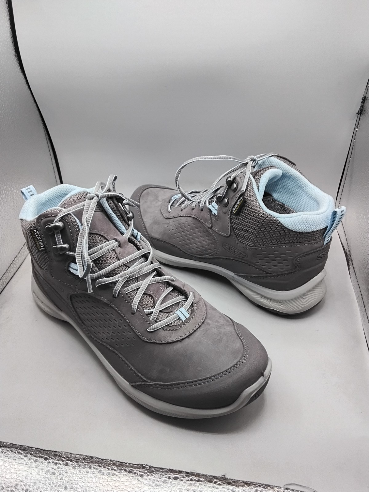 KEEN Terradora Explorer Mid Boots Women’s 7.5M Steel Grey/ Clear Sky Waterproof