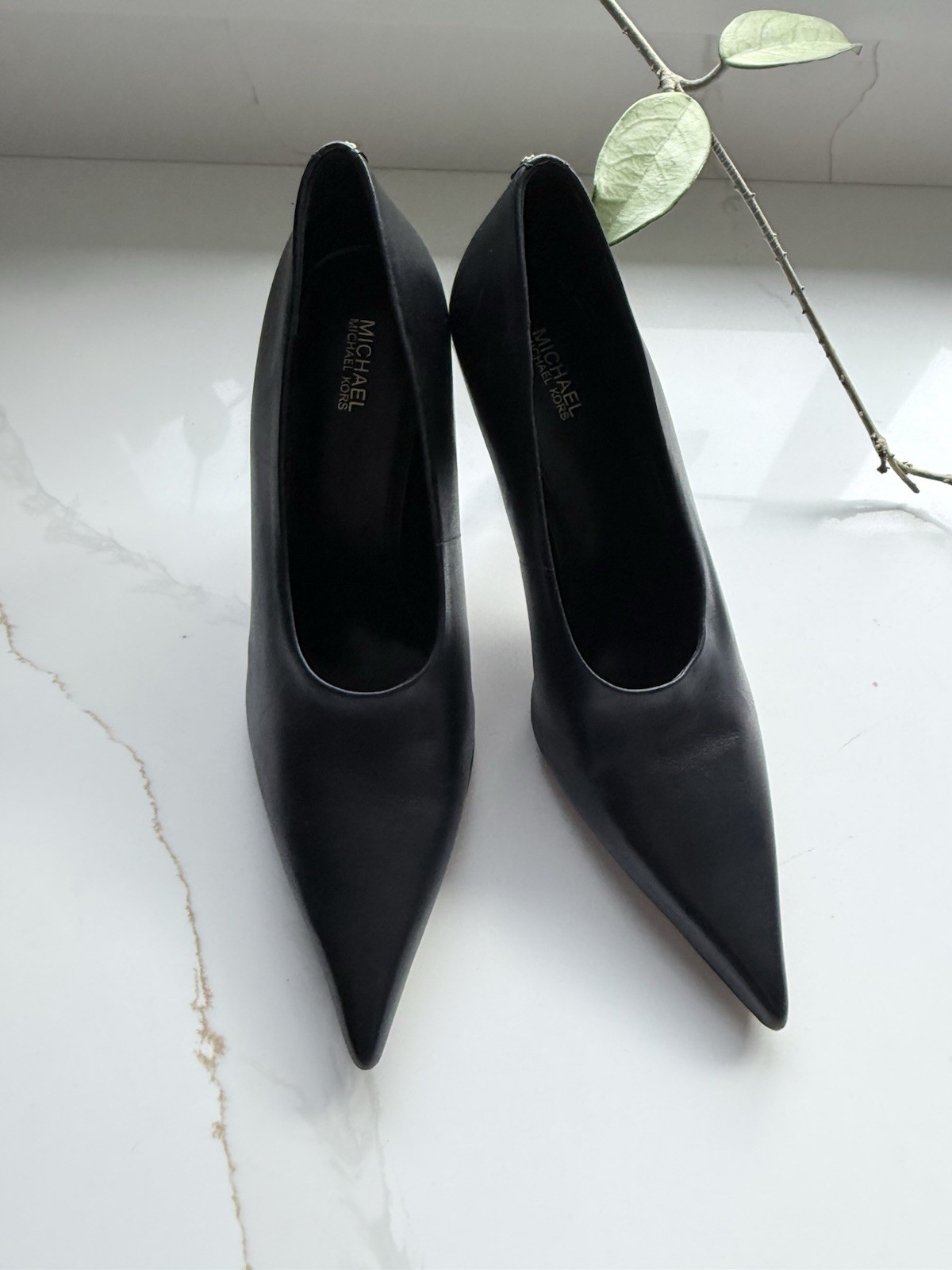 Michael Kors Womens Dorothy Leather Pointed Toe Classic PUMPS Black Size 10