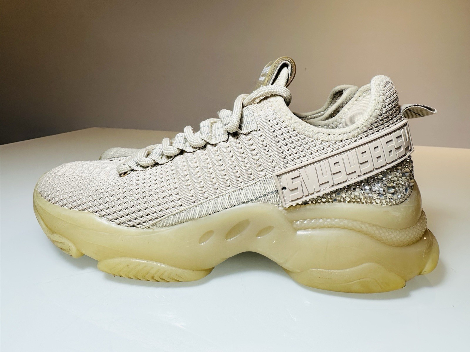 Steve Madden SM NY90 Sneakers Beige Rhinestone Breathable Womens Sz 7.5