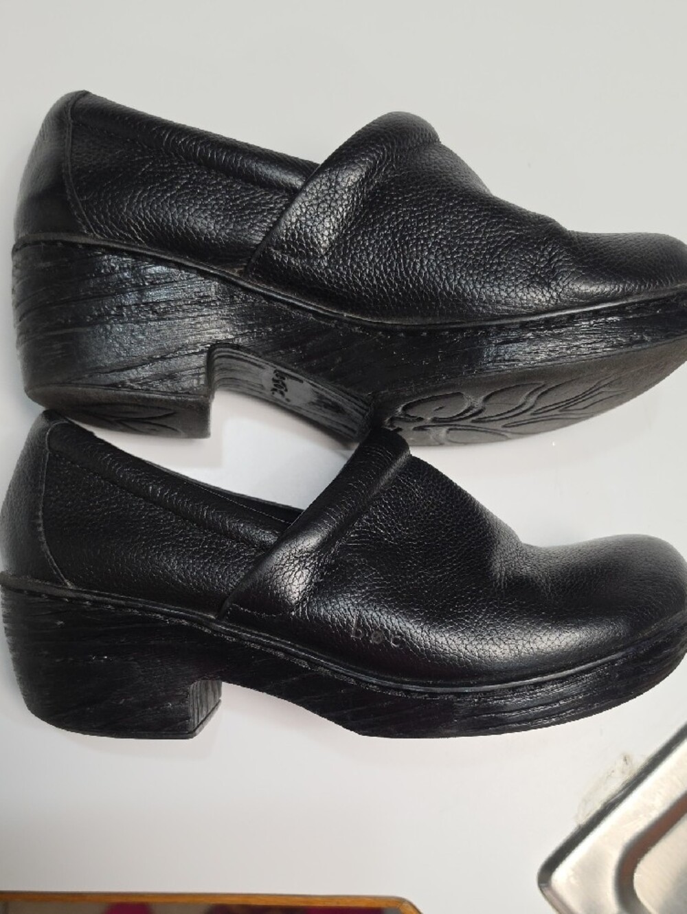 b.o.c. Born Concept Black Peggy Model Leather Slip-On Clogs – Size 6