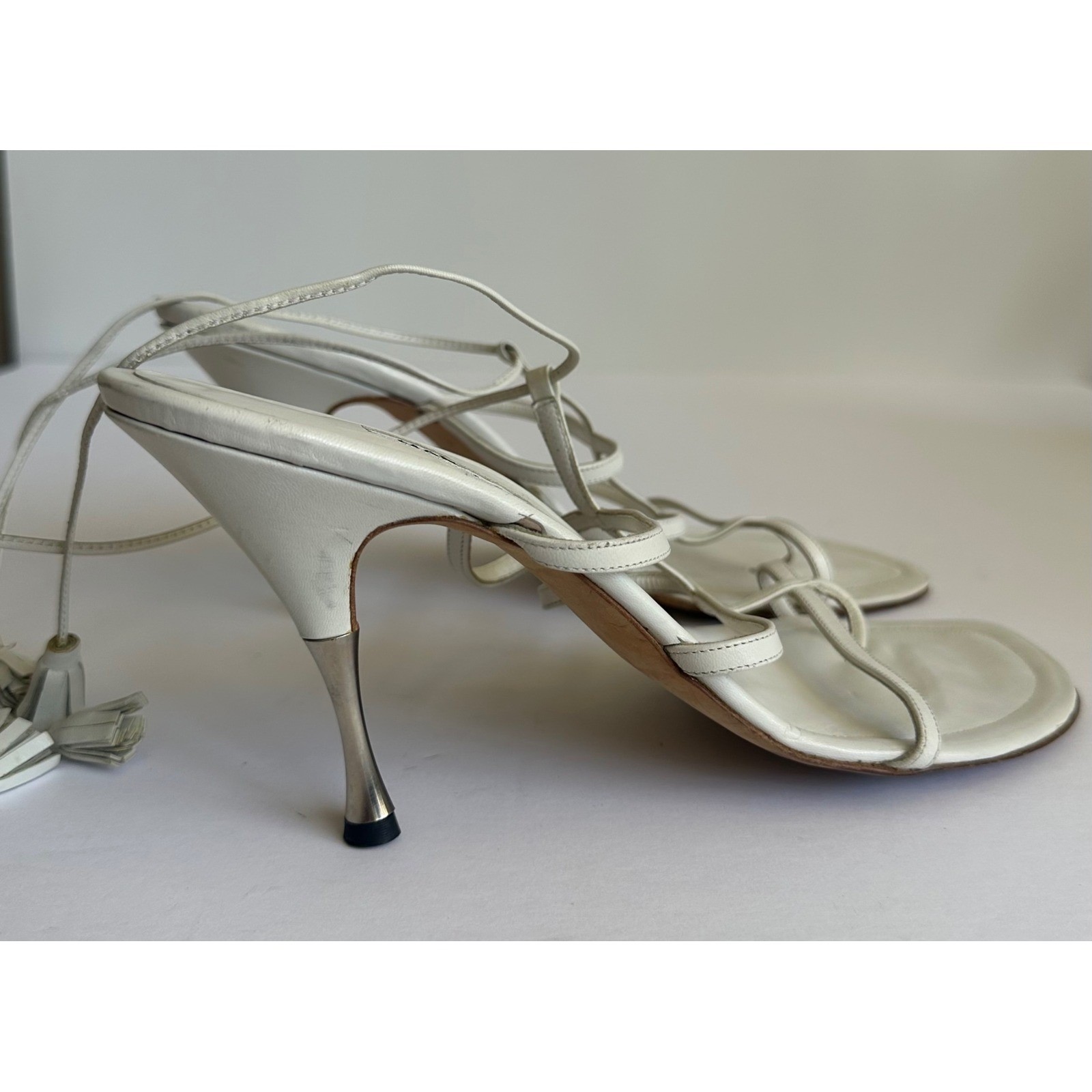 Manolo Blahnik White Leather Tassel Ankle Tie Wrap Stiletto Sandals Size 38.5