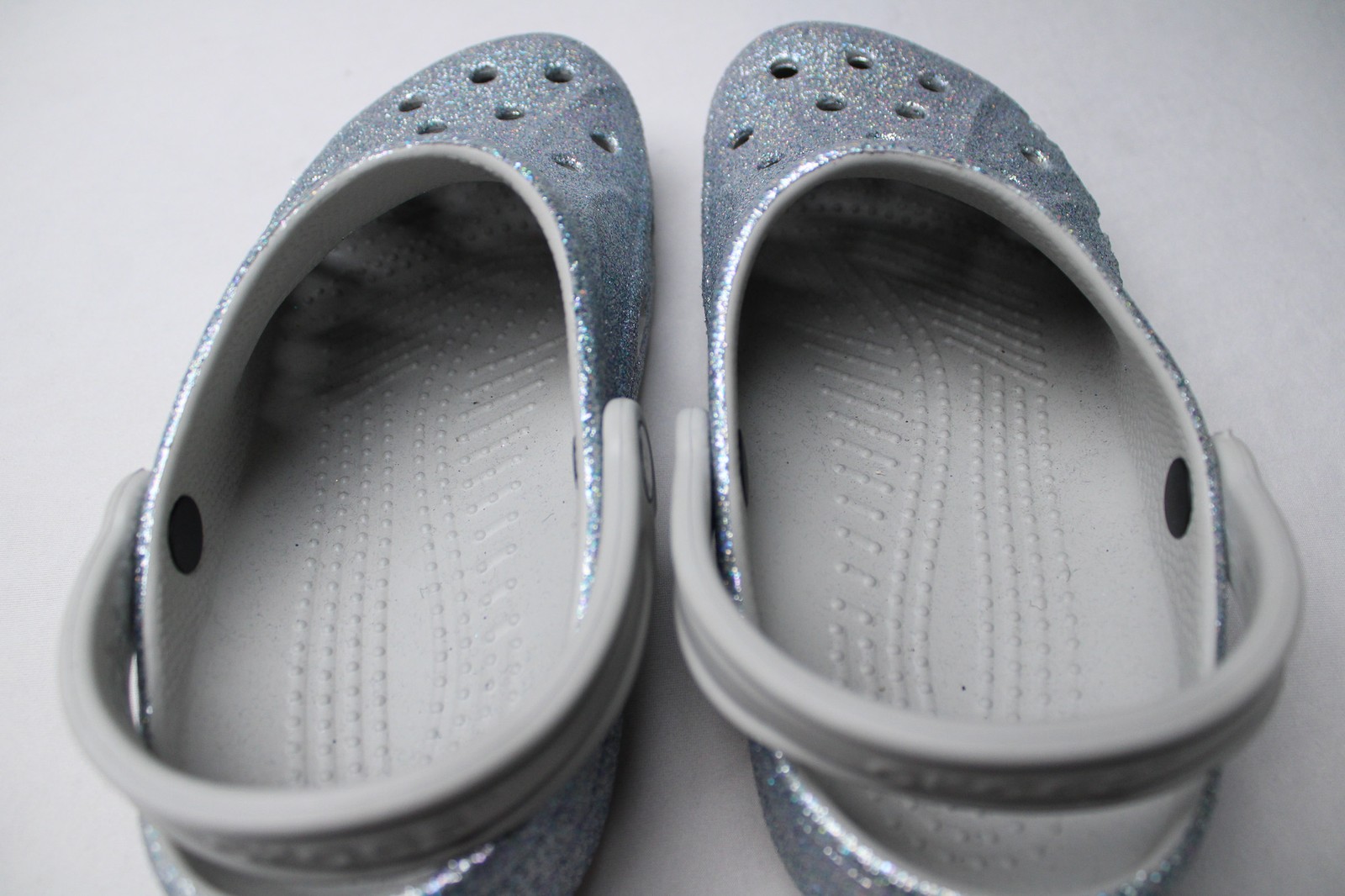 Crocs Unisex Adult’s Baya Glitter Clogs JL3 Gray Size US:9W/7M UK:7W/6M