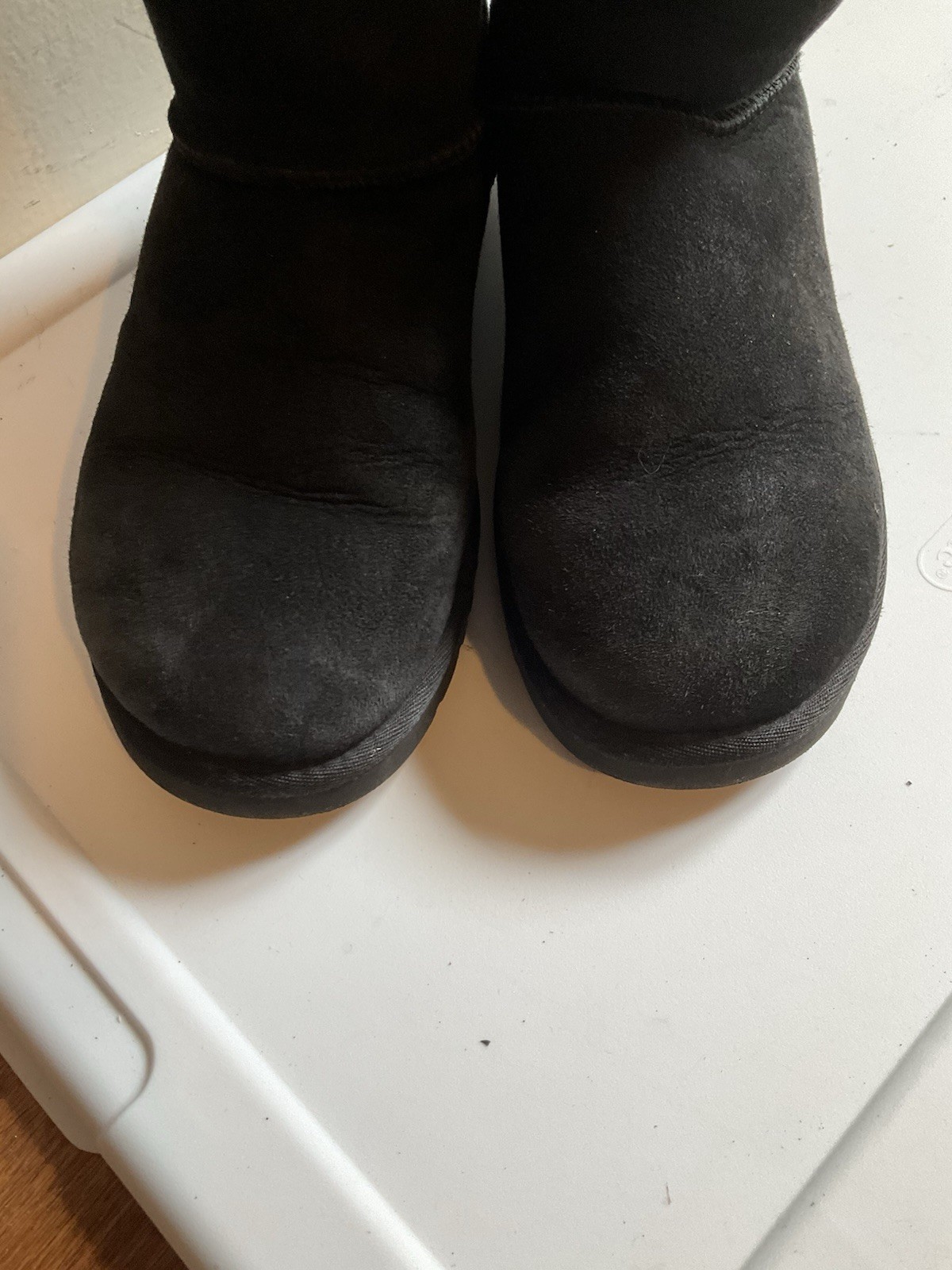 UGG Australia Bailey Button 5803 Black Sheepskin Shearling Boots Womens 8
