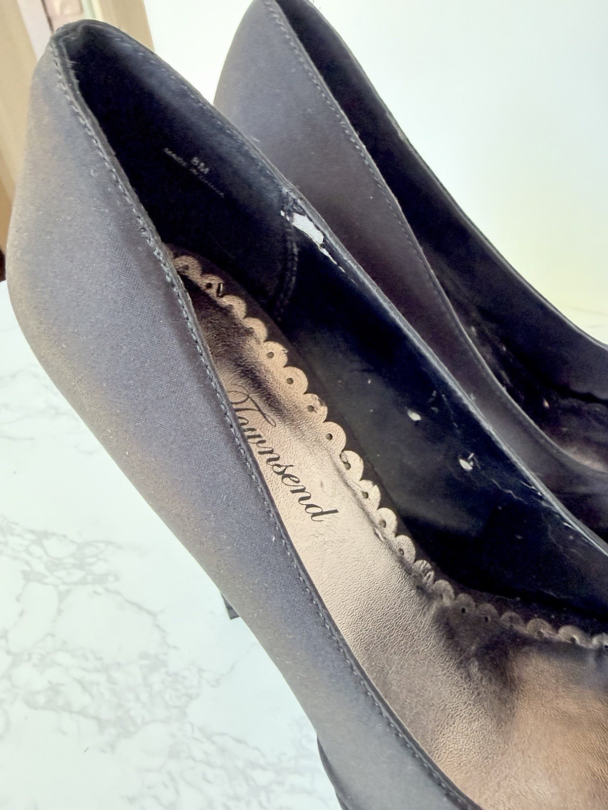 Women’s Black Faux Silk Peep Toe Slip On Stiletto Pumps 8M Pleated