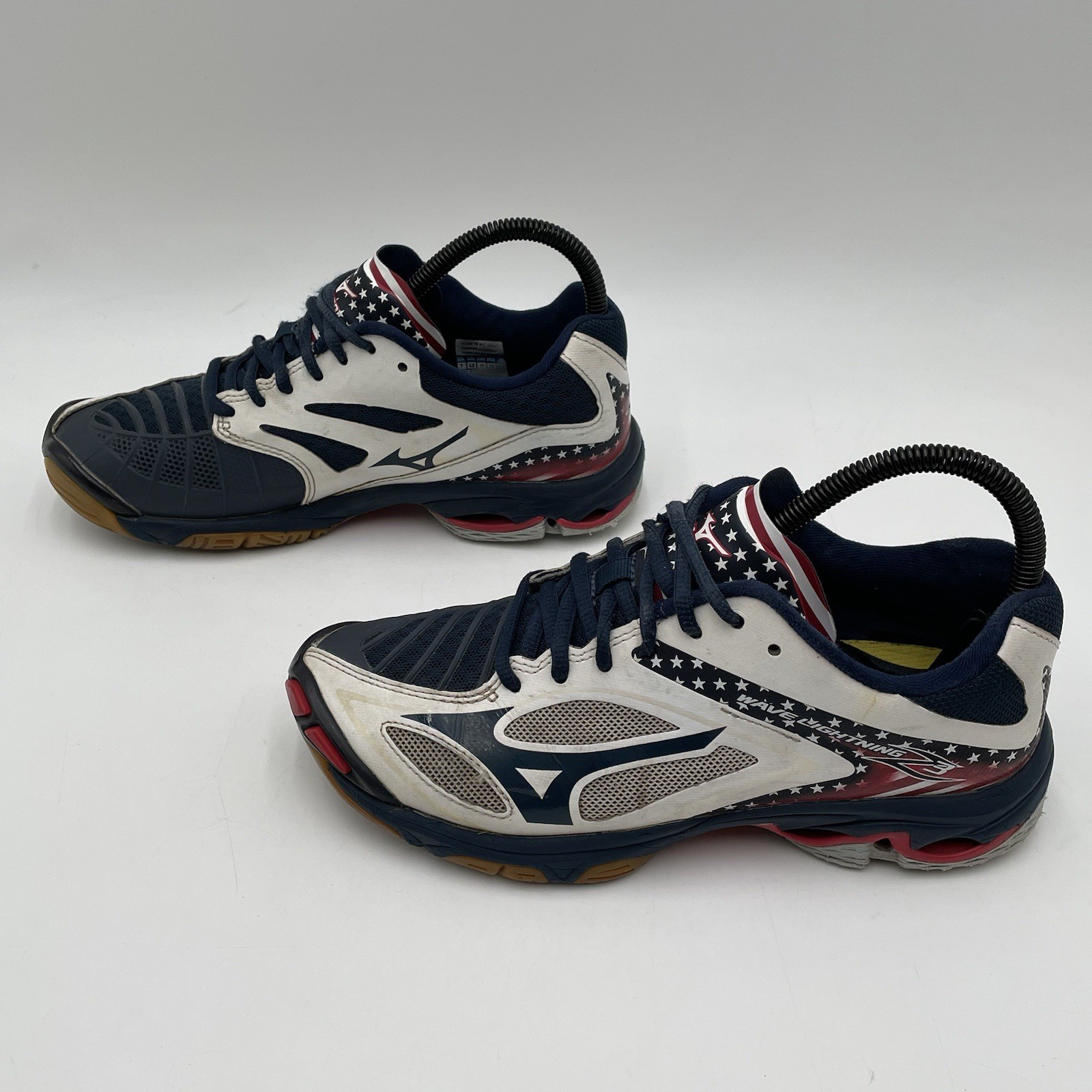 Mizuno Wave Lightning Z3 Womens Size 7 Volleyball Shoes USA FLAG Red White Blue