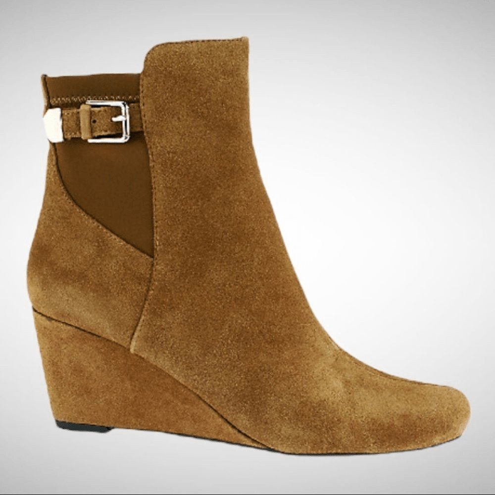 Isaac Mizrahi KAYLN Suede Wedge Bootie Size 8M