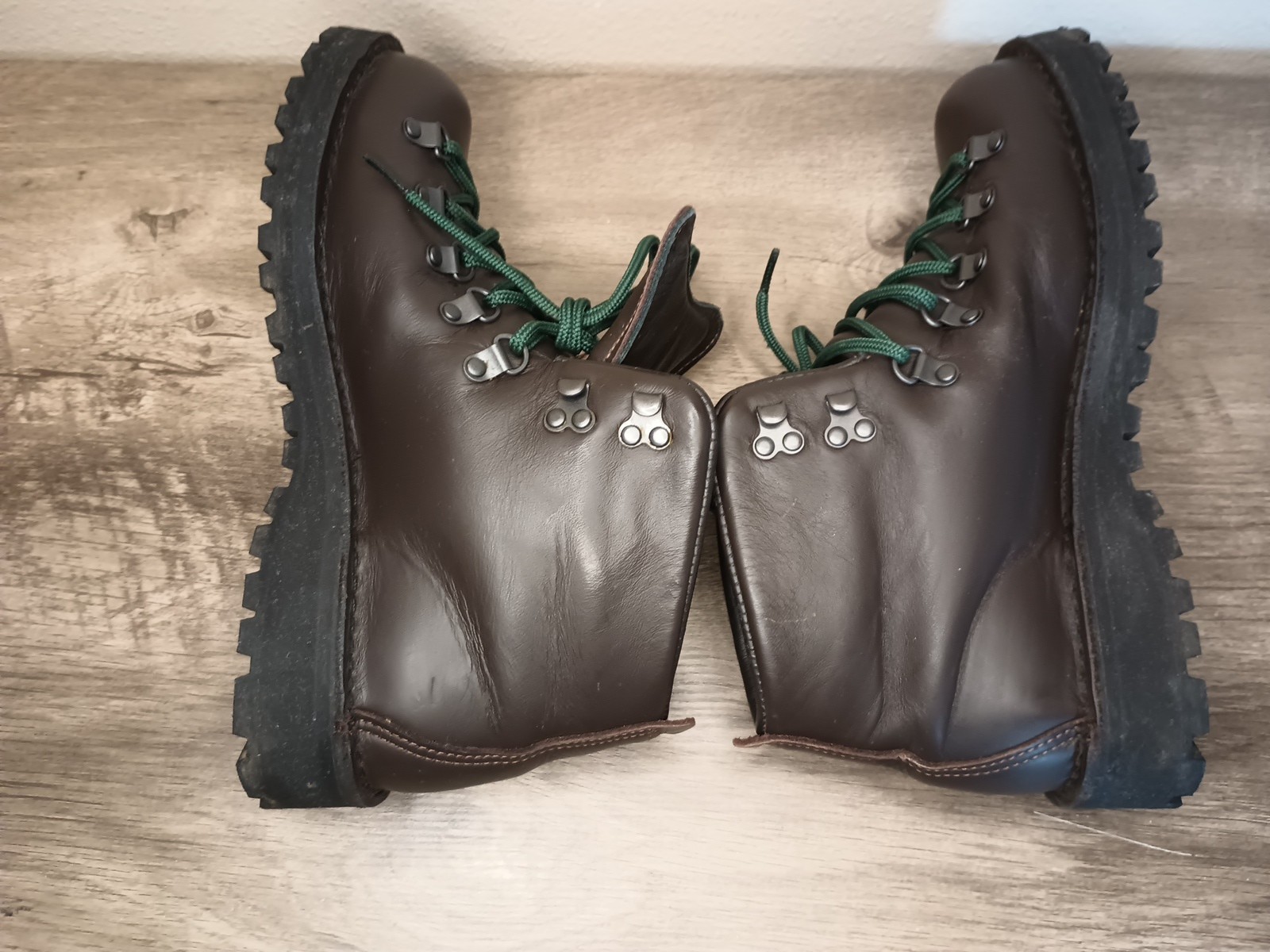 Danner Mountain Light II Boots 30800 Leather Gore-Tex Women Size 9.5 M Made USA