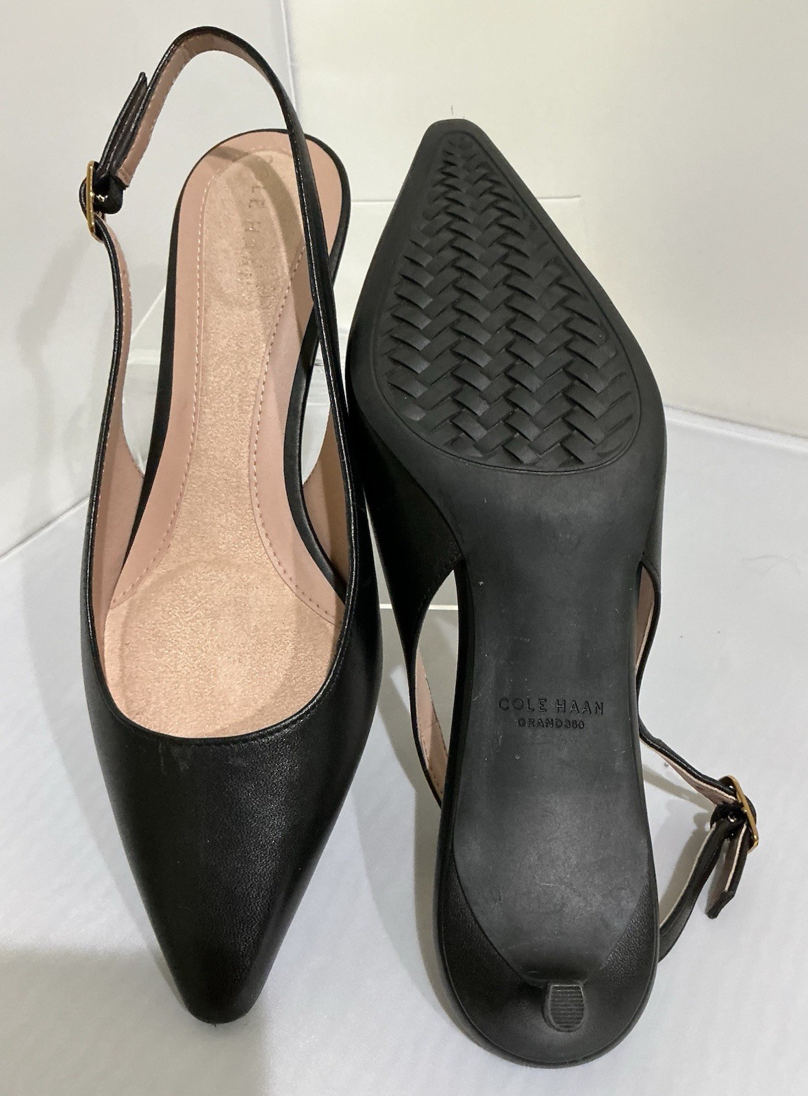 Cole Haan Black Leather Slingback Kitten Heal Pumps Pointed Toe Size Not Marked