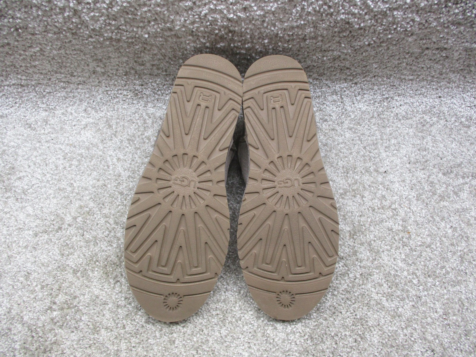 UGG Classic Unlined Mini Perf Boots Womens Size 8 Gray Suede Perforated 1016852