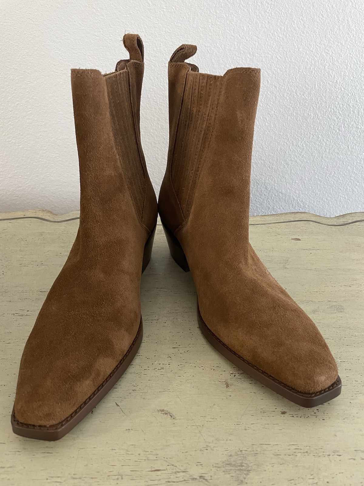 Madewell The Ingrid Chelsea Boot in Tan/Brown Suede Size 8 M NWOB $228