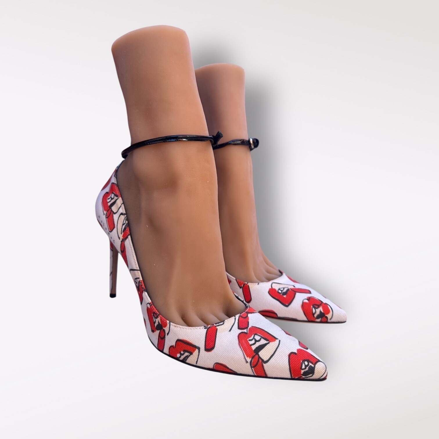 Brian Atwood Donald Robertson Pumps Women 38 Rare Lip Print Statement Heels Art