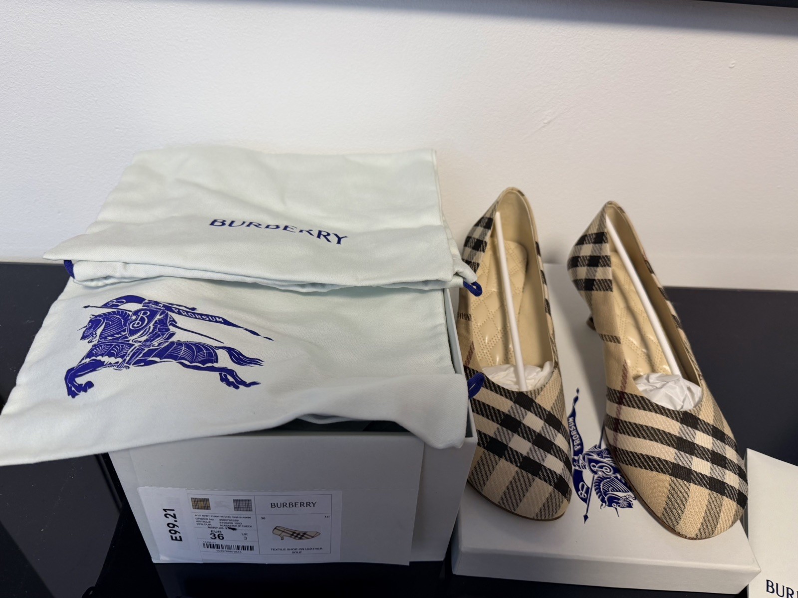 NIB BURBERRY $890 NOVA CHECK BABY PUMP SHOE/Sz 6.0 (36.0)