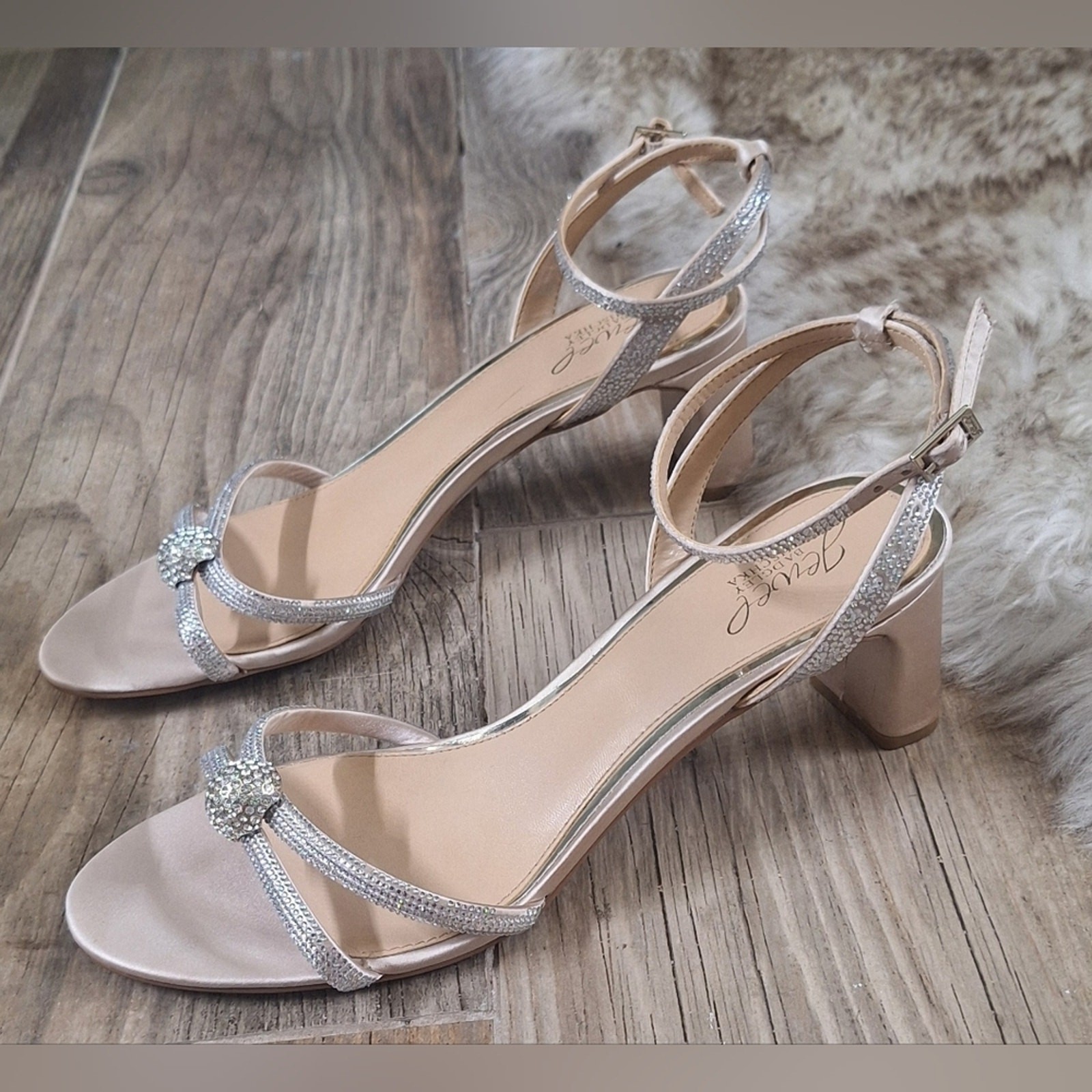 Badgley Mischka Blush Satin Rhinestone Strappy Block Heel Size 10 Sandals