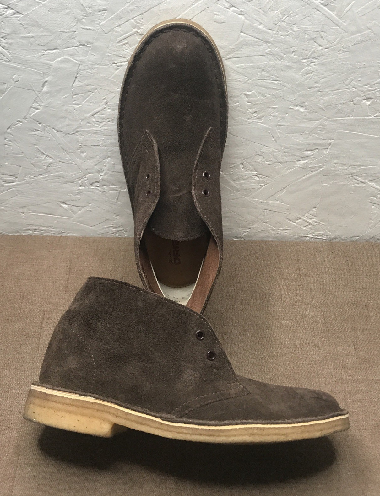 *See Description Clarks Originals Desert Boots Women’s Brown Suede Chukka 6.5M