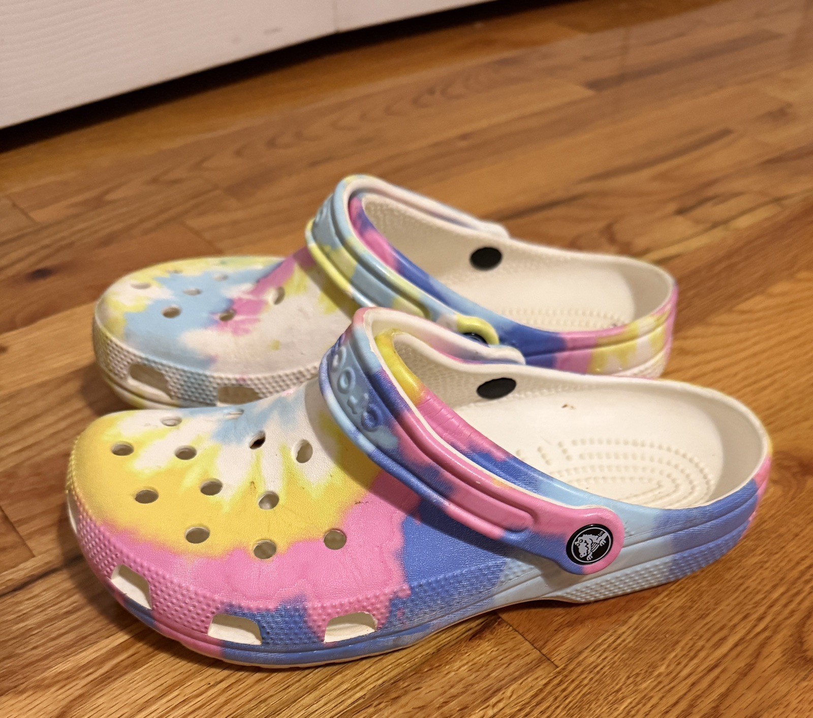 Crocs Classic Solar Rainbow Clog Multicolor Pastel Tie Dye Unisex M6 W8