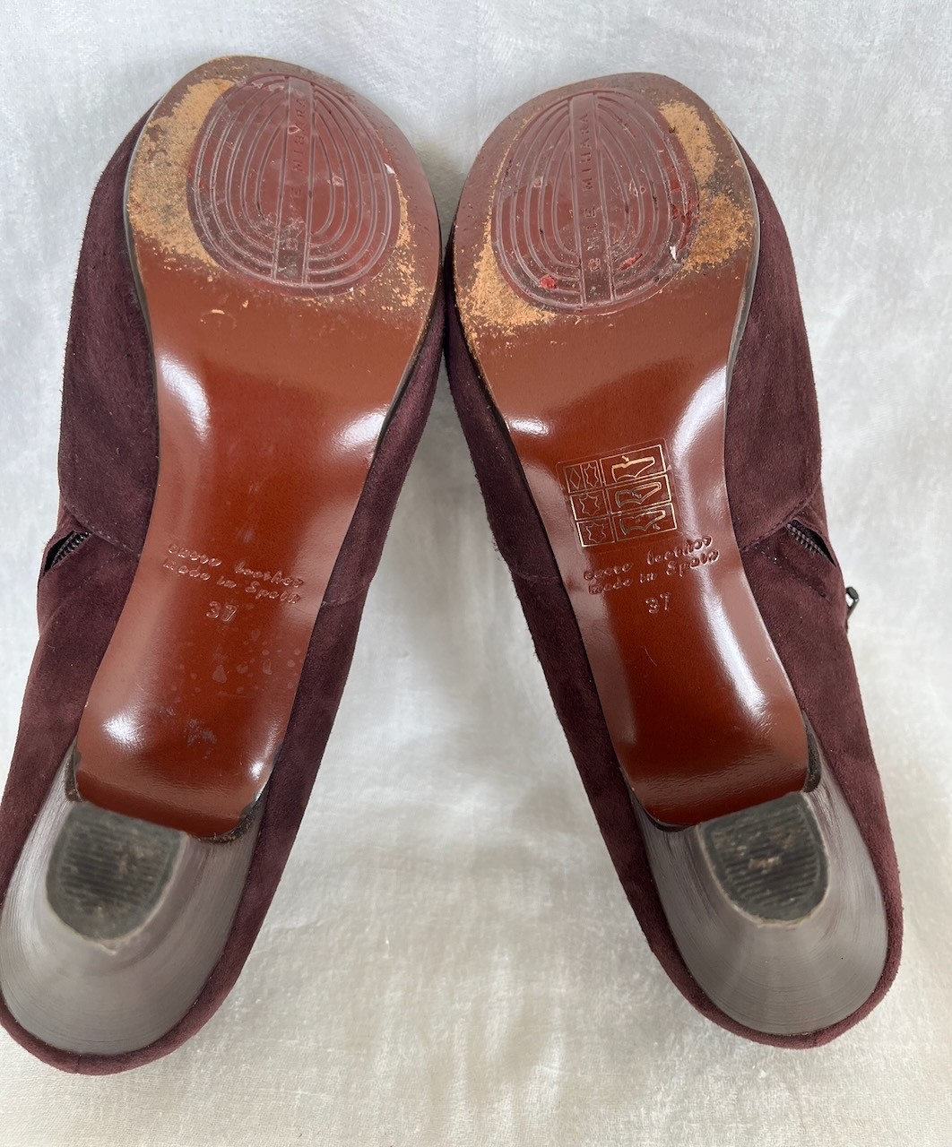 Chie Mihara Plum Purple Platform Bootie Shoe With Suede Flower Size 7